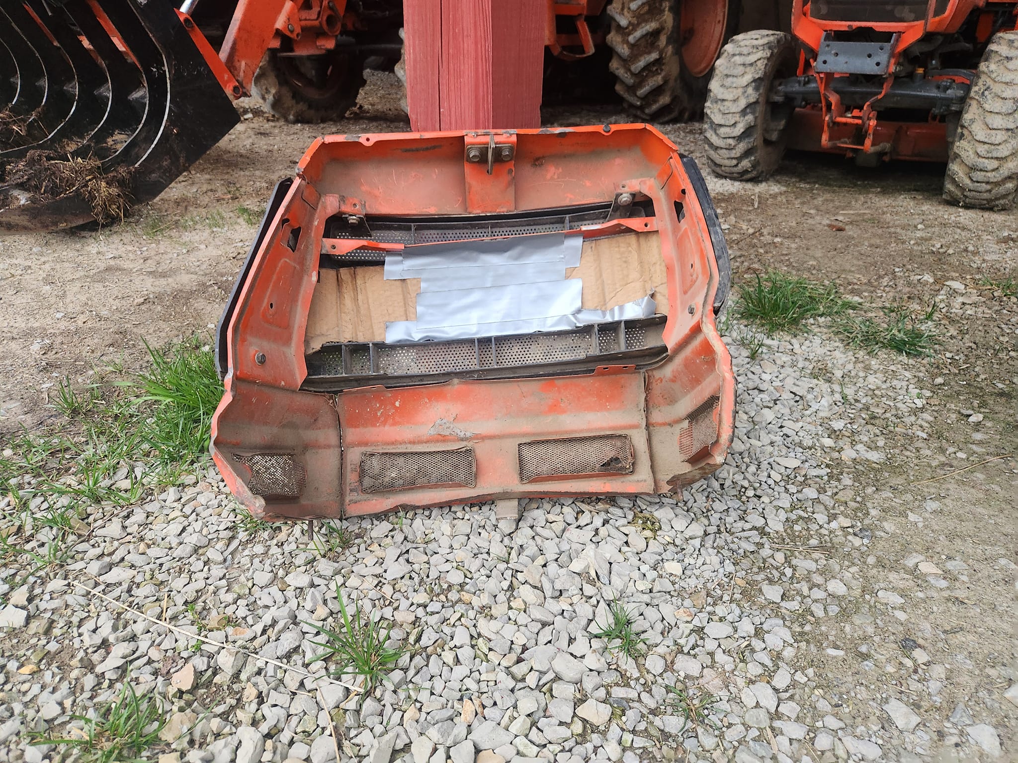 Kubota Tractor Outer Grille Lens Cover - Right Front For L4400 L2800 Models-1066937