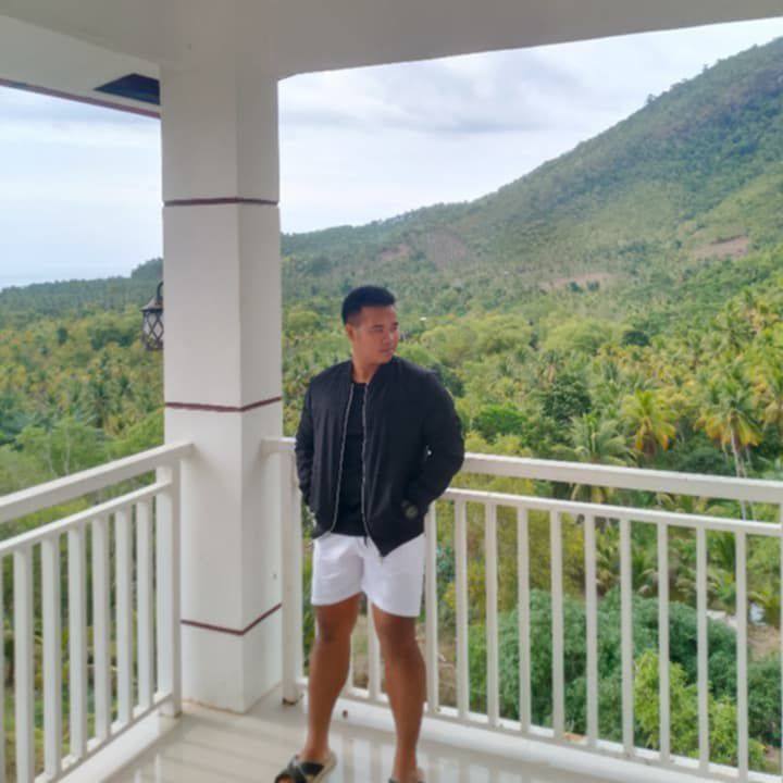 Gio Callora Reshen Yllaya Jestony Tonz Alburo naay mga potential hahaha ...