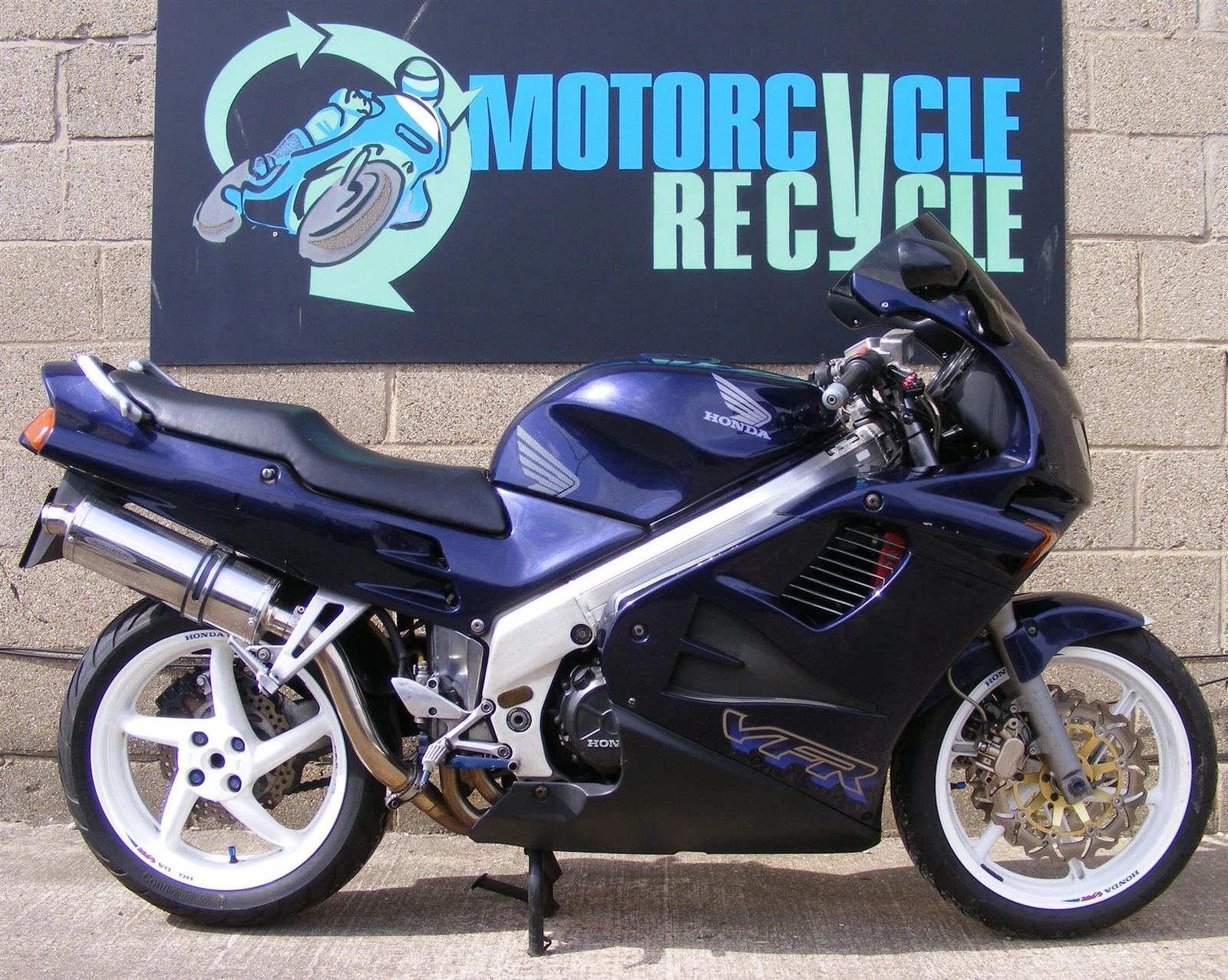 その他 D.T New additions to the ebay shop at Motorcycle Recycle. Honda VFR