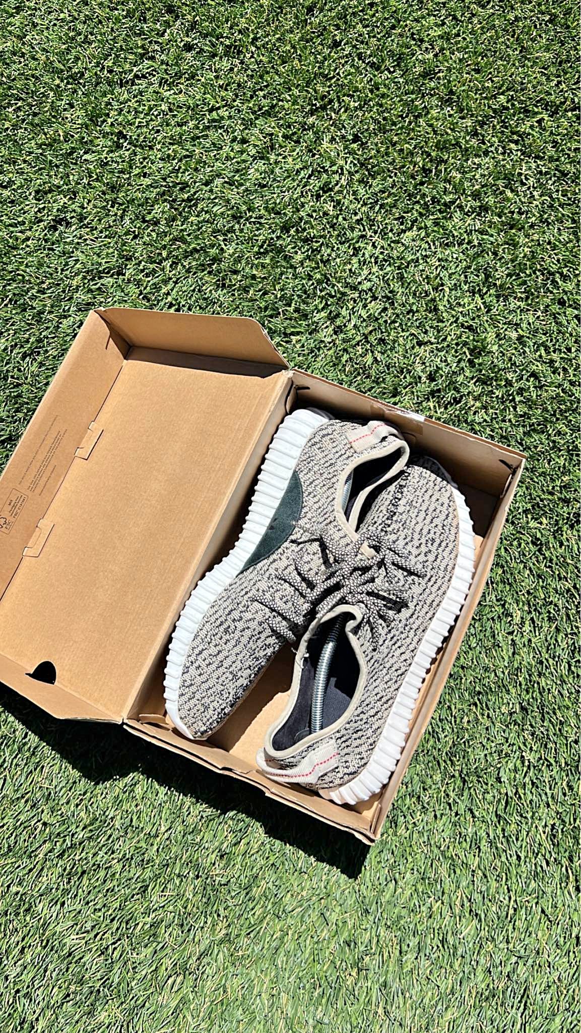 yeezy boost 350 turtle dove box "Turtle 2022" The 2022 edition of the adidas Yeezy Boost 350 Turtle Dove brings back the first ever 350 colorway YEEZY DAY 2022: Yeezy 350