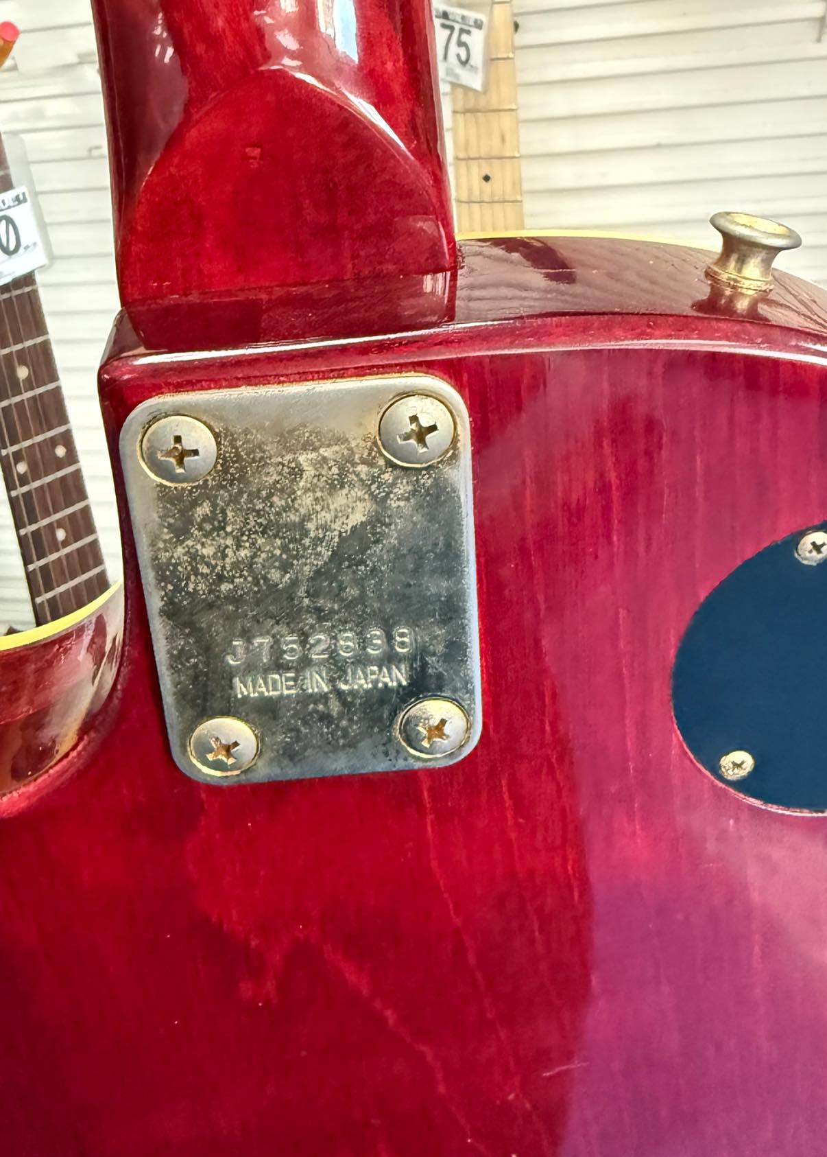 Information on 1975 unbranded Japanese Les Paul?