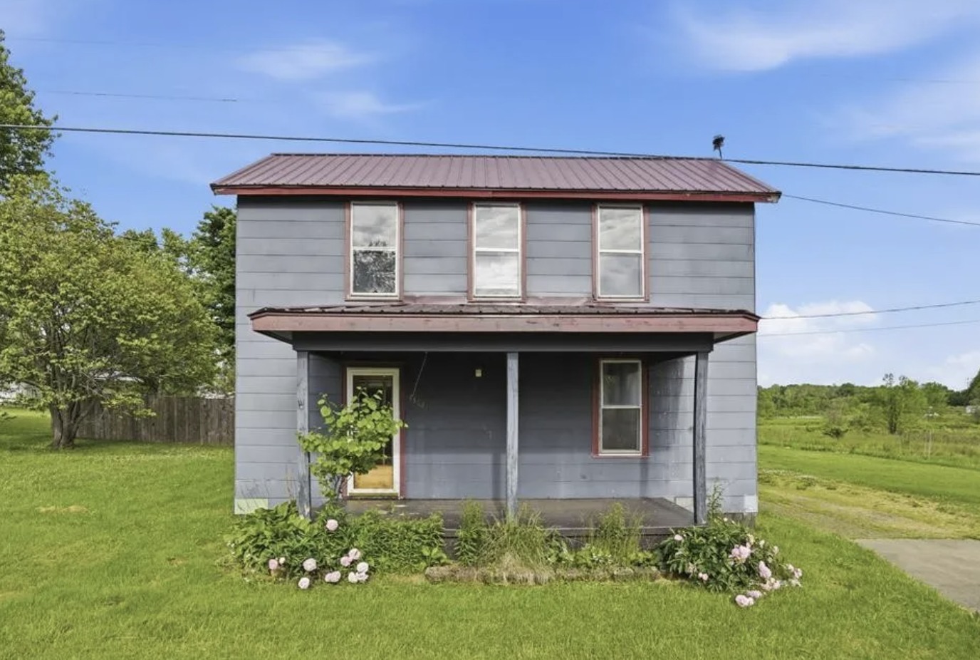 Traditional c.1919 Ohio Multi-Level Property with Finished Attic