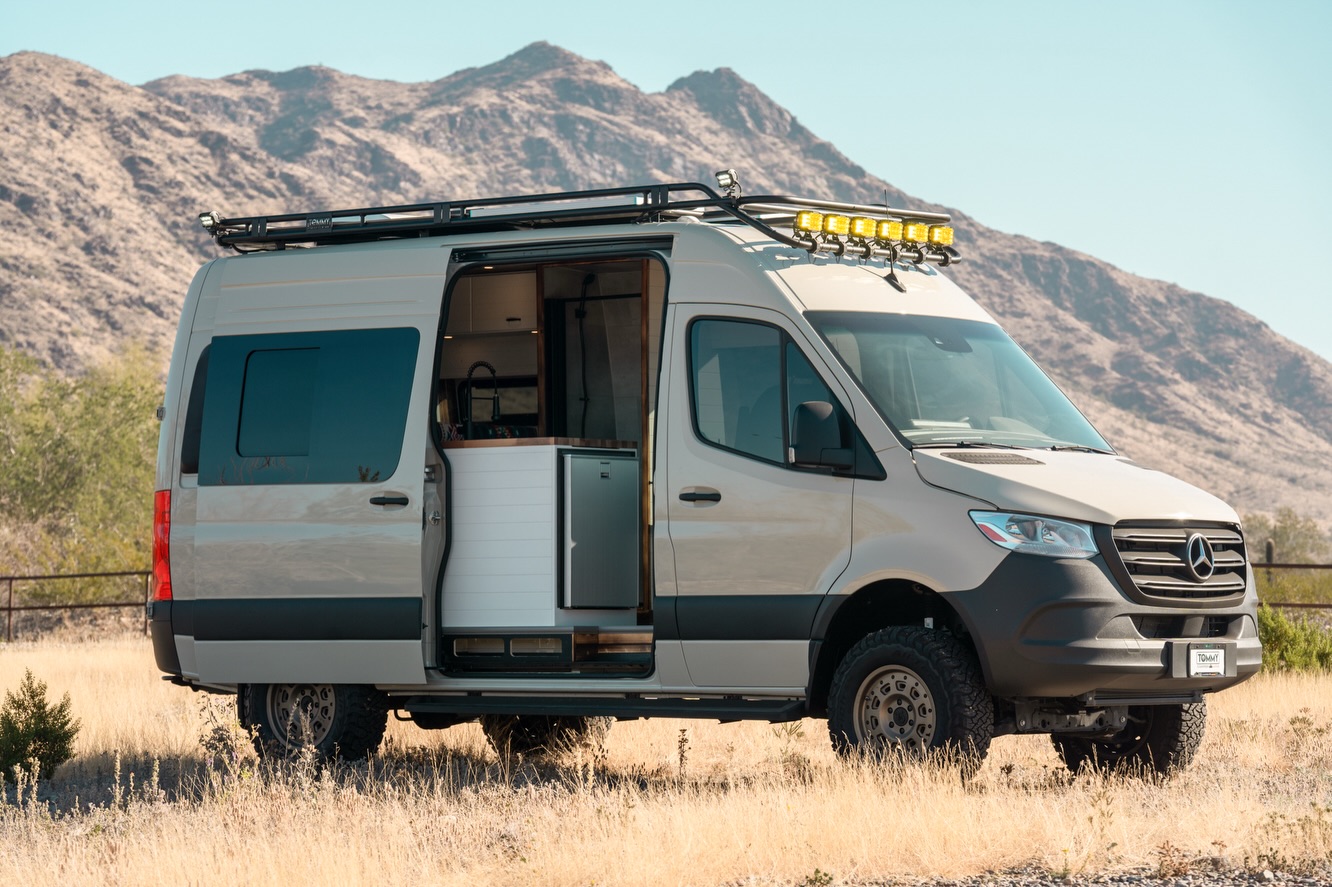 pine Hit The Open Road Today! New 2025 Sprinter 144WD HighRoof Diesel
