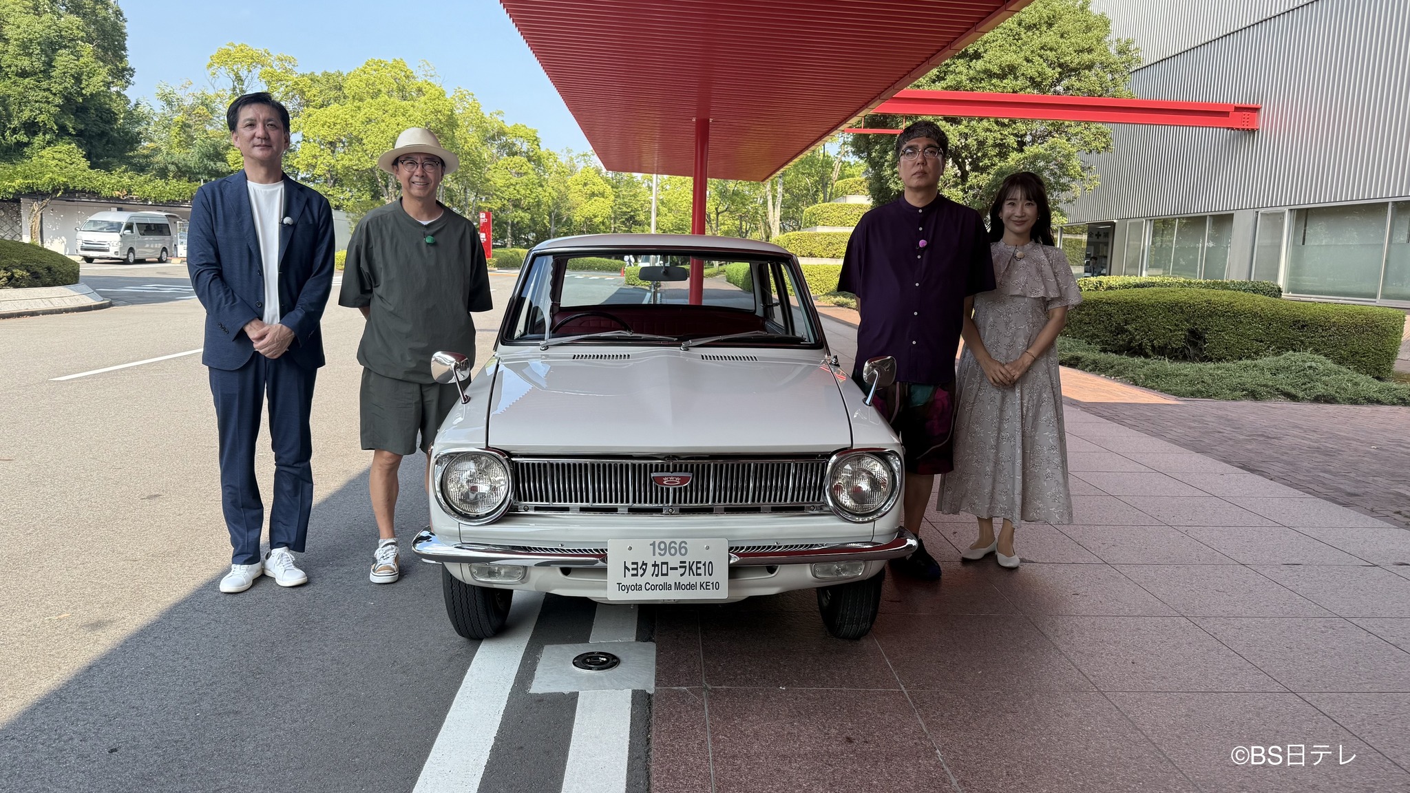 新型クラウンのカラーサンプルミニカーを発売します！】 明日7/29(金