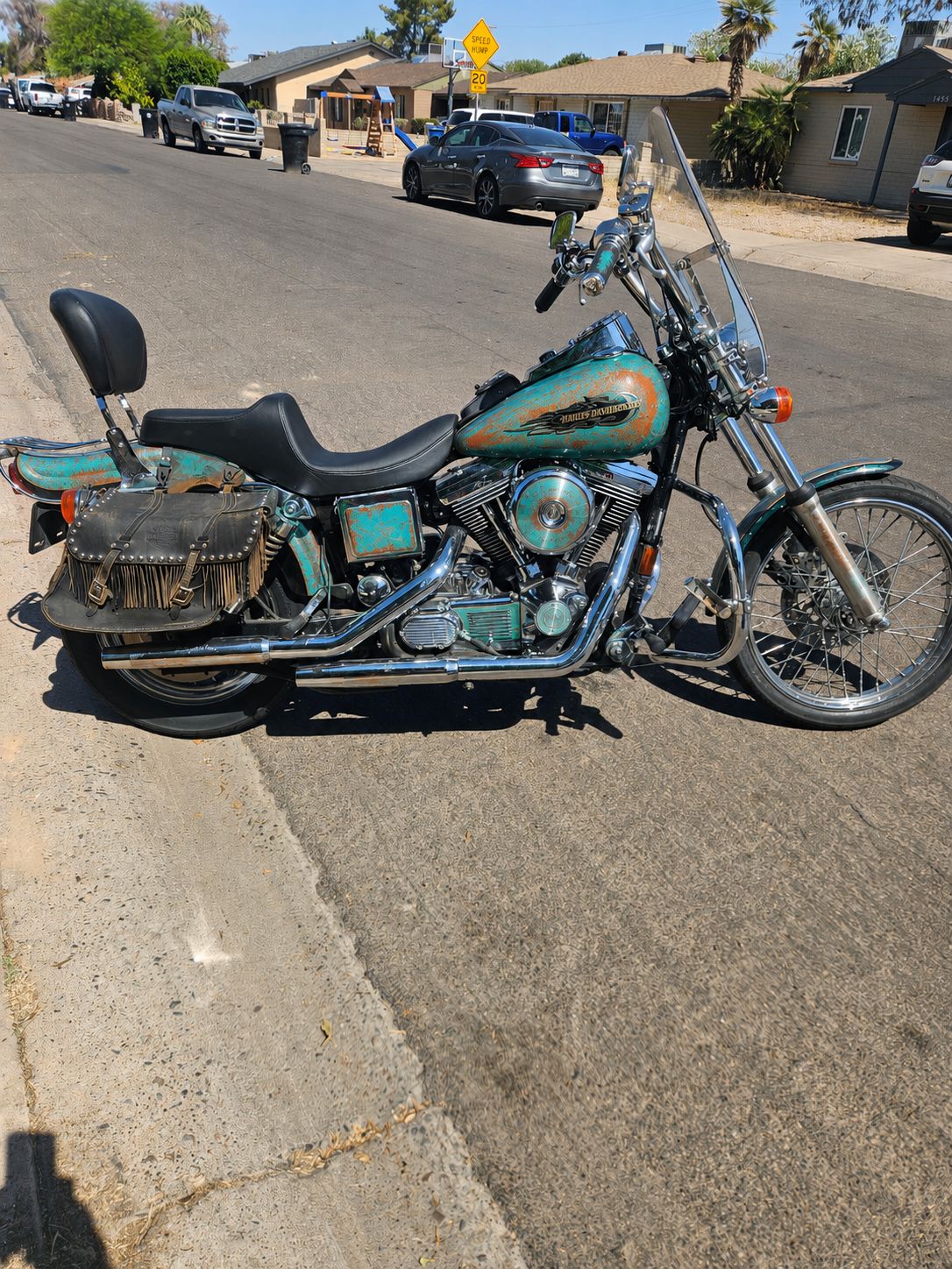 chato　 Anybody here near Mesa Az and paint Harleys? Im looking for a