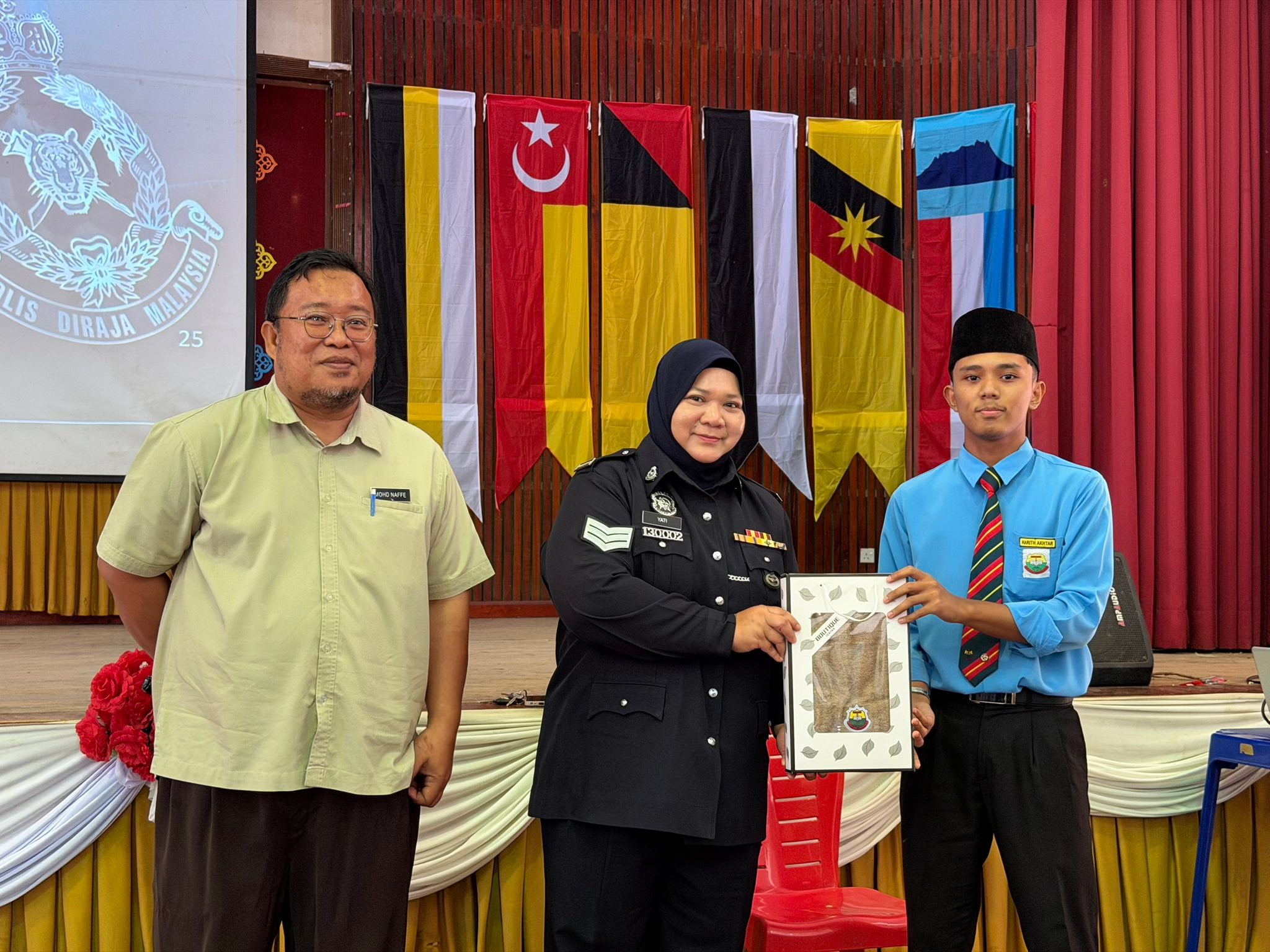 𝗖𝗘𝗥𝗔𝗠𝗔𝗛 𝗔𝗡𝗧𝗜... - Laman Rasmi Sekolah Menengah Agama Rompin | Facebook