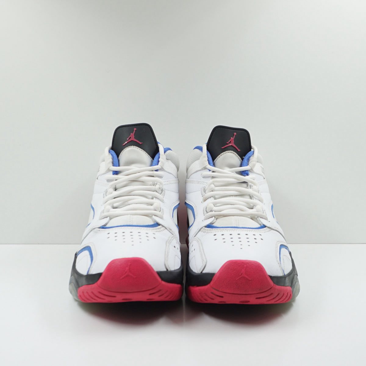 N I K E JORDAN POINT LANE WHITE FIREBERRY ORIGINAL 💯💯 Size 45