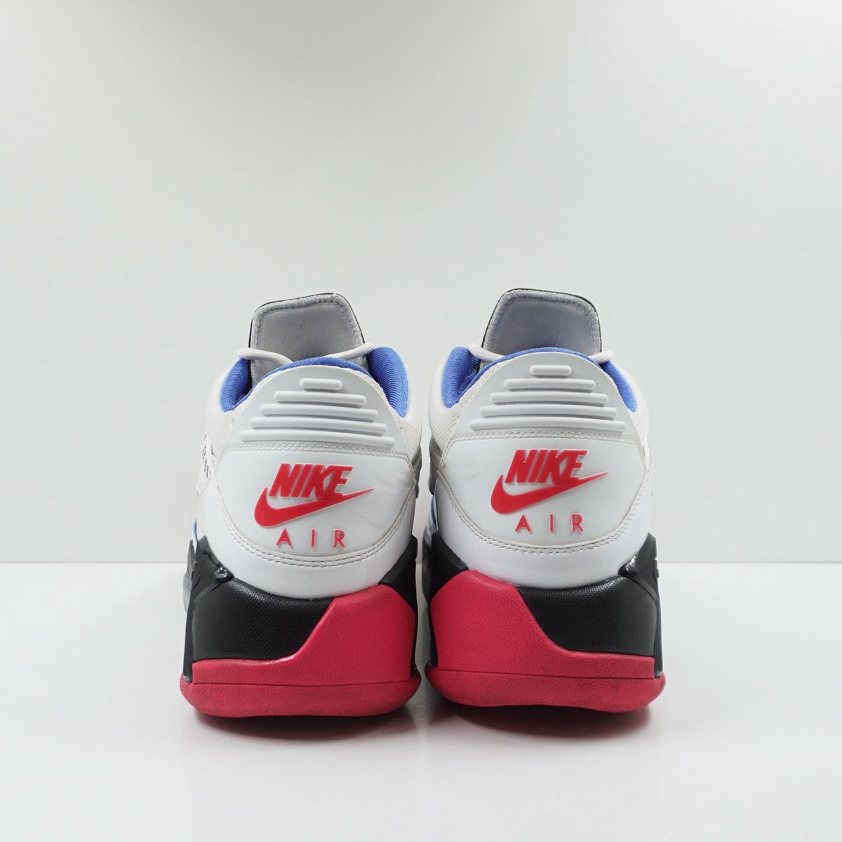 N I K E JORDAN POINT LANE WHITE FIREBERRY ORIGINAL 💯💯 Size 45