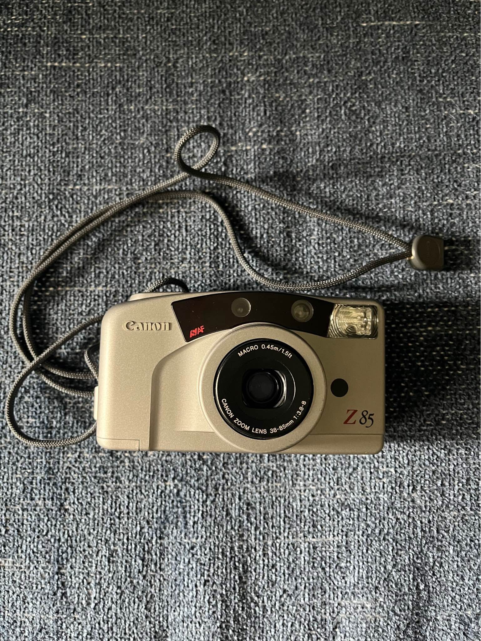 Appareil Photo Canon 20 Snappy 35 Mm F/4.5 - Film 35 Mm Vintage - Non Testé