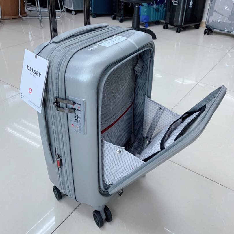 阿豪行李箱樓上店 - 🌴🌴🌴Delsey前開蓋👍👍👍 #delsey #luggage #suitcase... | Facebook