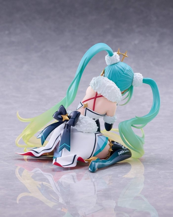 The goddess of the circuit. 🏁💚 Racing Miku: 2018 Ver. Round 8