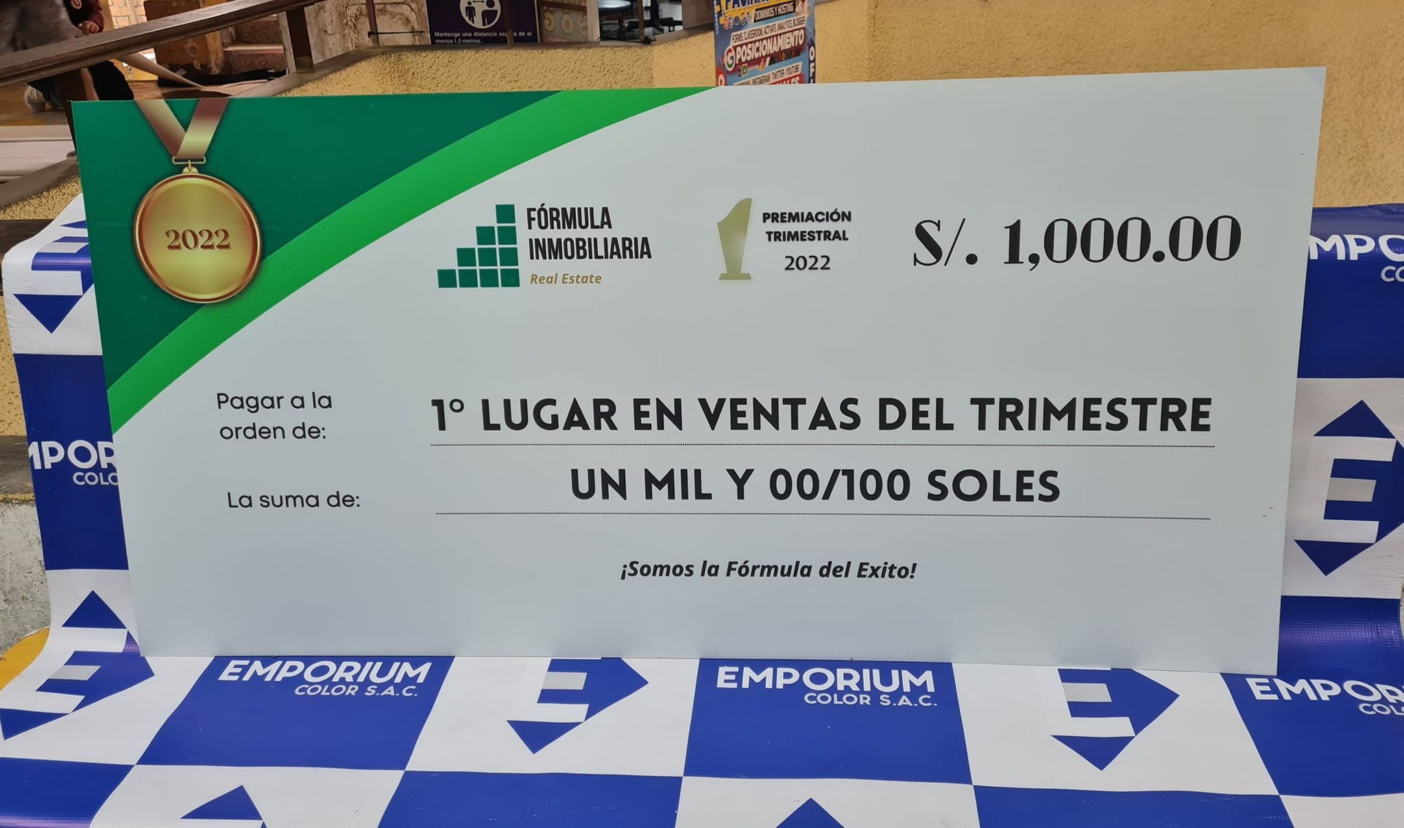 CHEQUE PREMIO GIGANTE. ️ El cheque... - Emporium Color SAC | Facebook