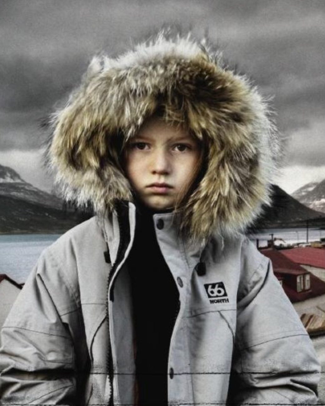 66North - Heidmork Coat is a classic women's coat made in water