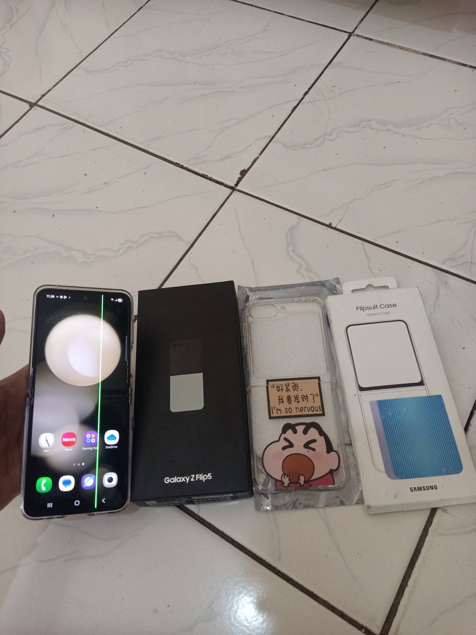 samsung galaxy zflip 5 qulacom snapdragon 8 gen 2 ram 8+8/256 gb 