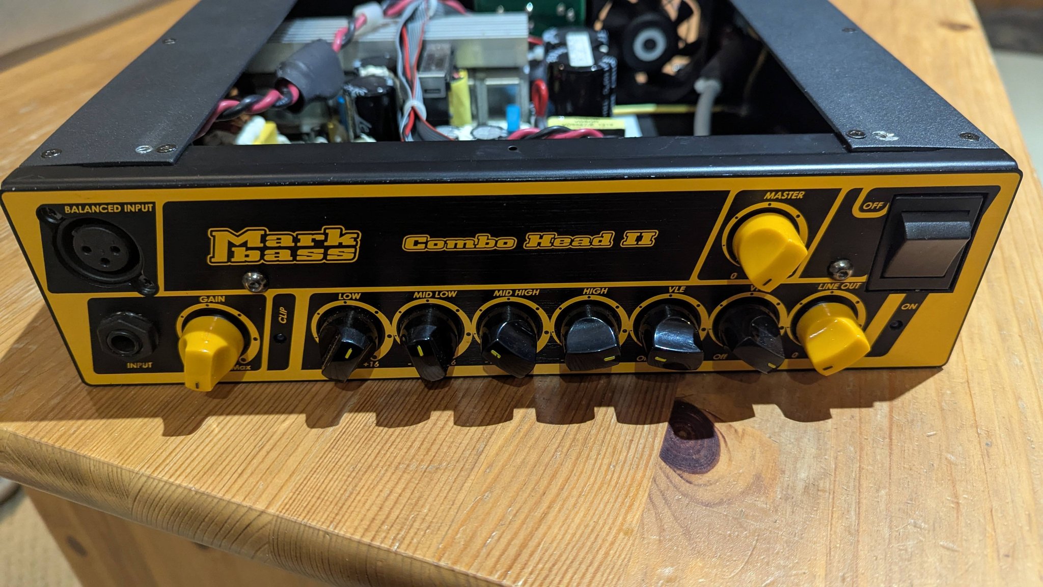 Is Mark Bass Combo Head II with 12