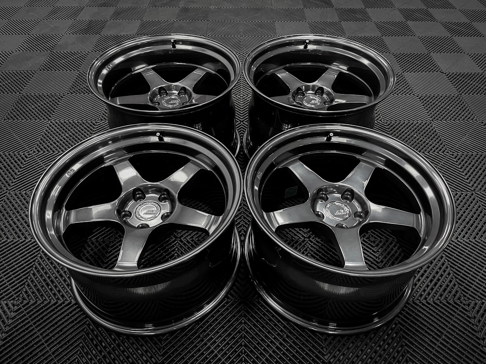 BC - RZ21 • Matte black • Available 17