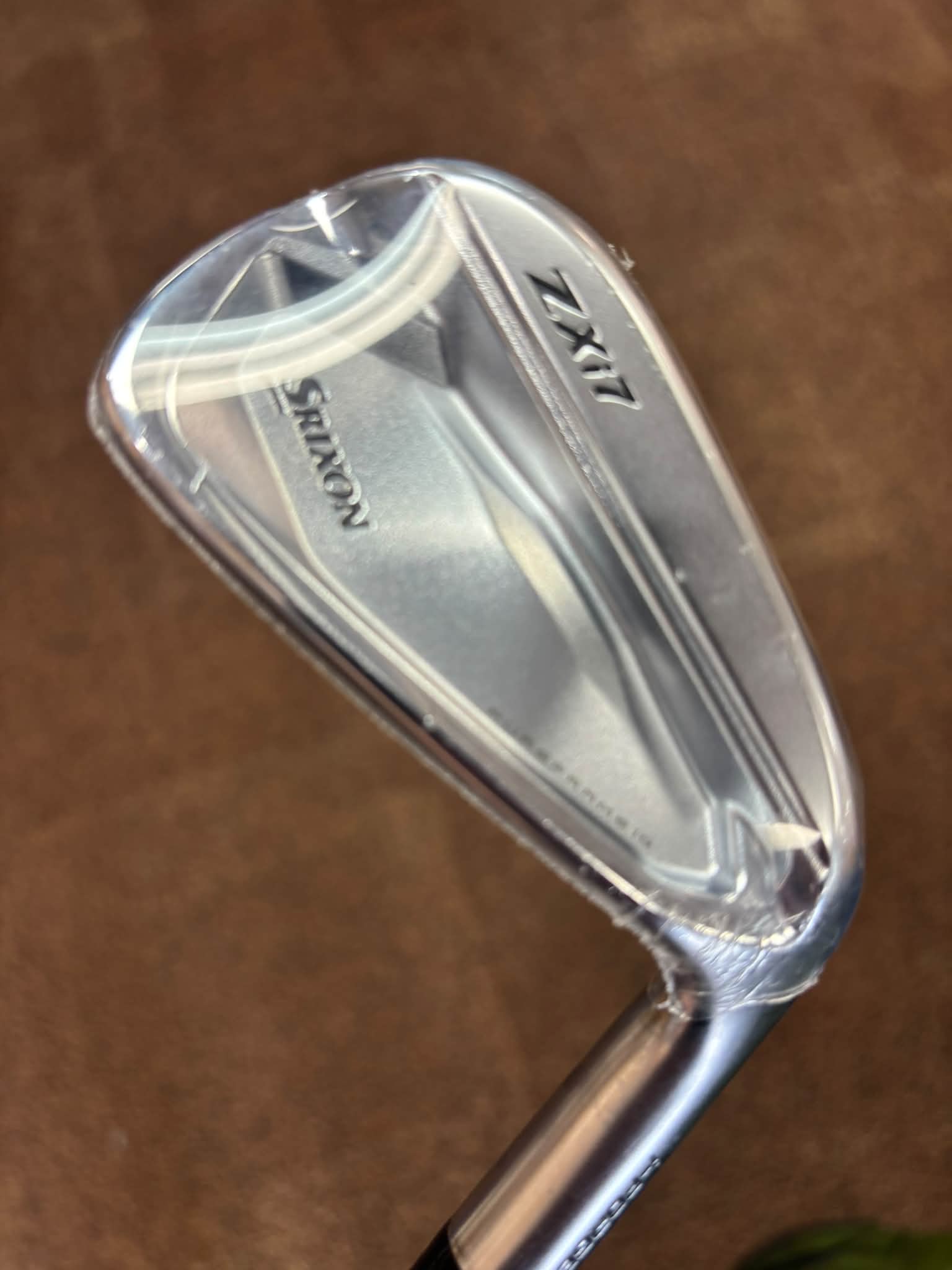 New 2027 Srixon ZXi7 and ZXi5 irons are in stock.
