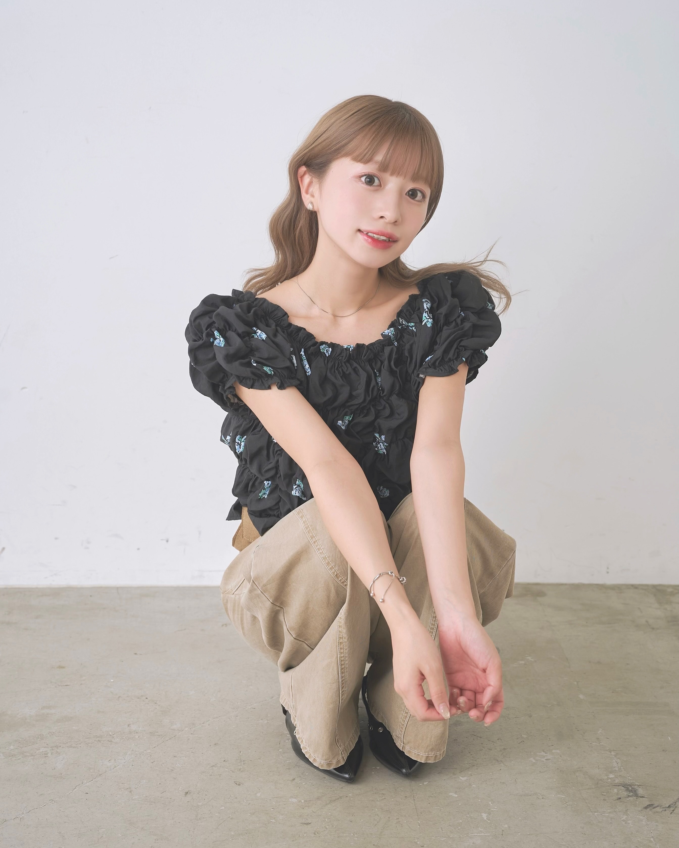 pre order 】 人気のクシュクシュブラウスに 新色が登場！全11カラー