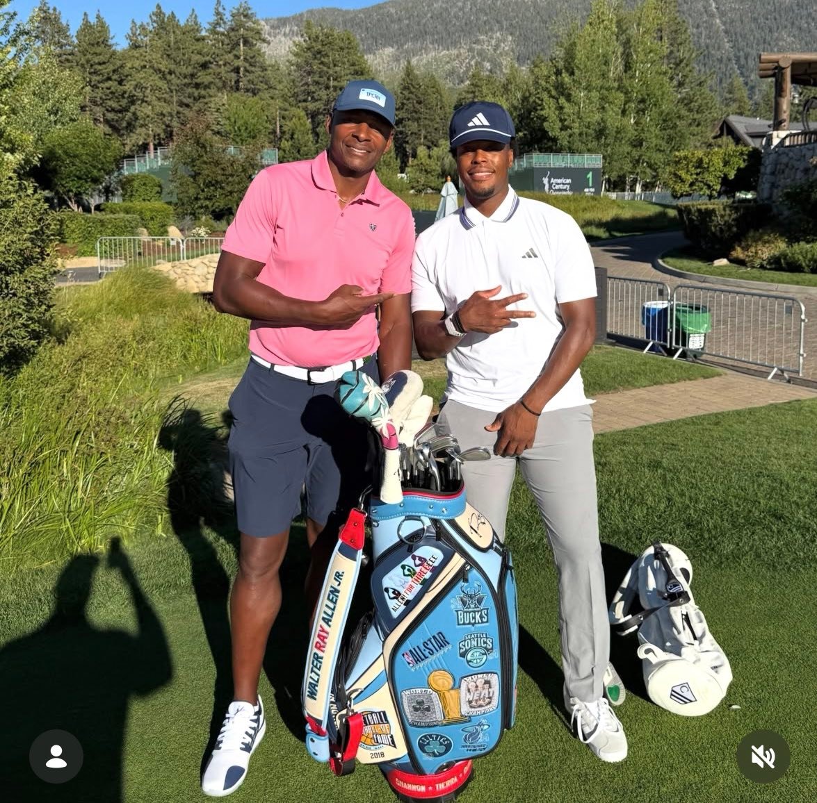 Thank you @kyle_lowry7 @customsevens for this incredible golf bag