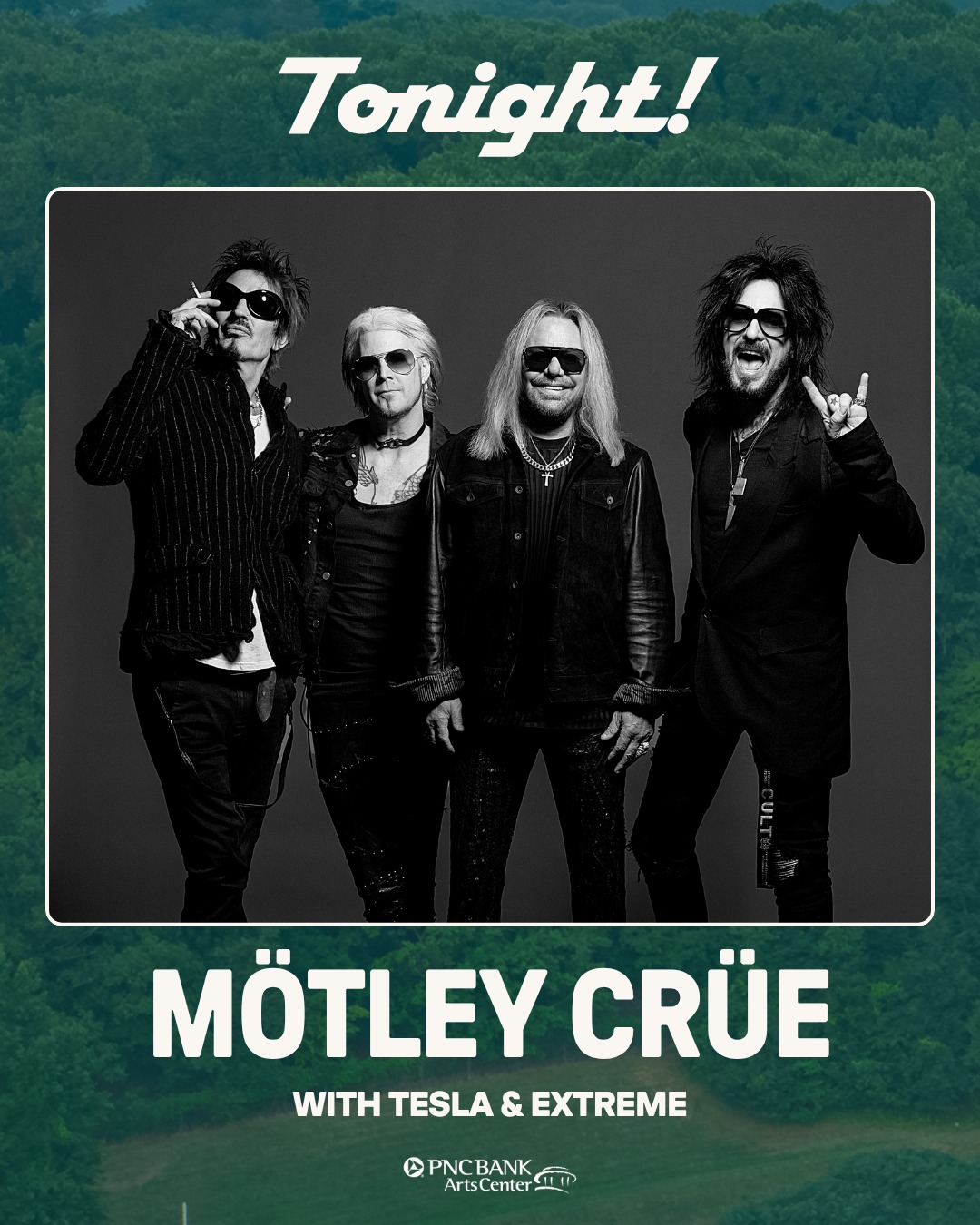 TONIGHT! 🤘 The Return Of The Carnival Of Sins: Mötley Crüe with
