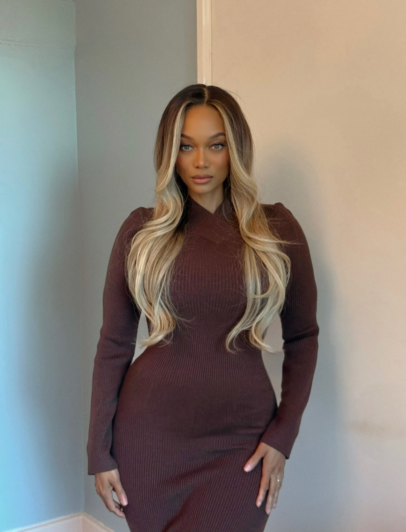 tyra knit dress In my feed recently, I was talking to you guys about #ProjectRunway, but you only got to see her, this pretty brown sweater dress, from the waist up. So here she is… Reformation tyra