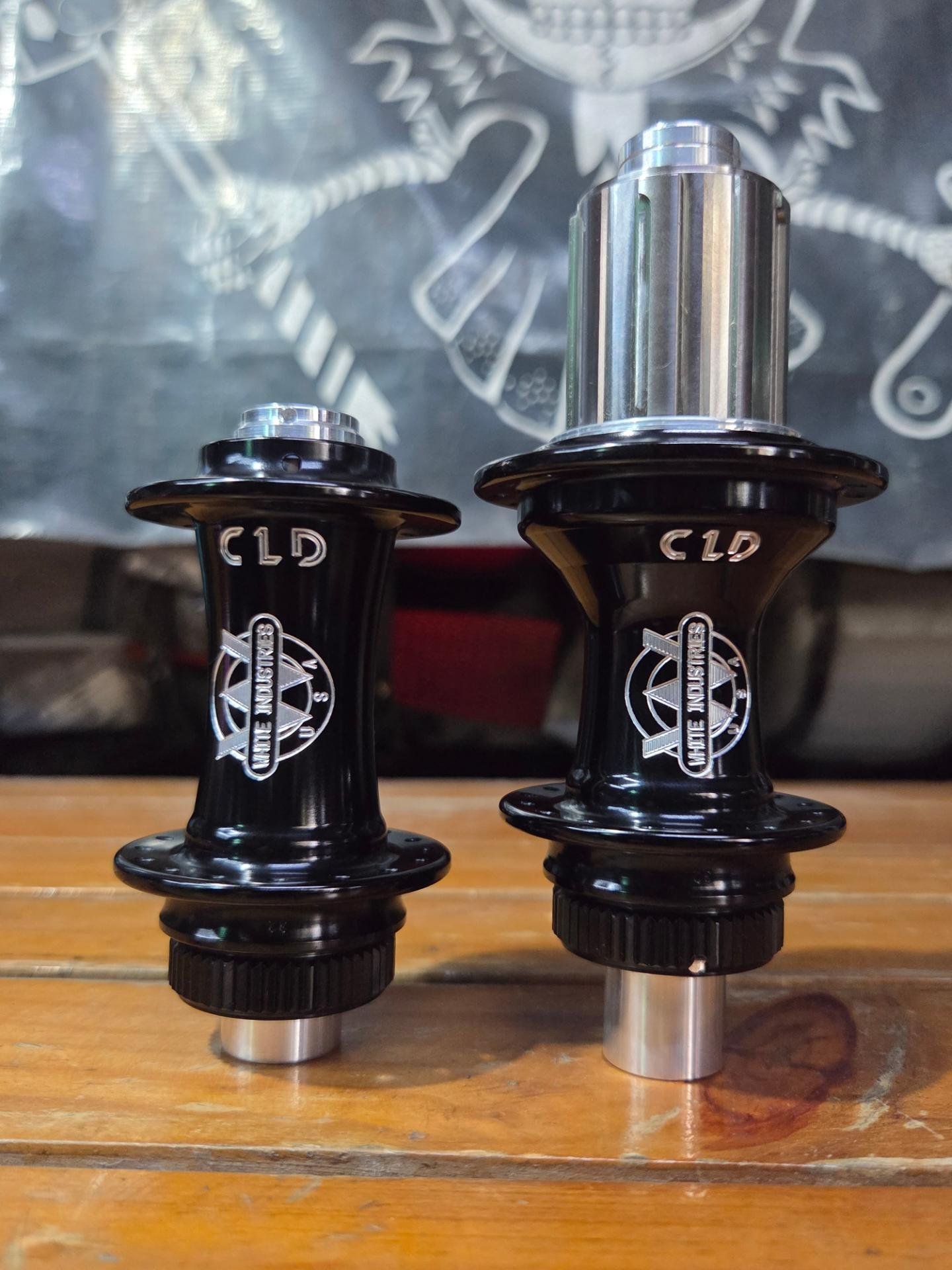 White Industries CLD Hubs 12x142 Rear/12x100Front 32holes Shimano