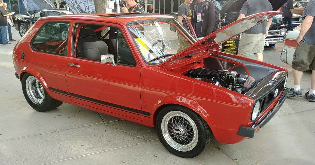 VWQuebec - Rabbit swap V8 propulsion (RWD) au SEMA!! 😲😲😲😲...