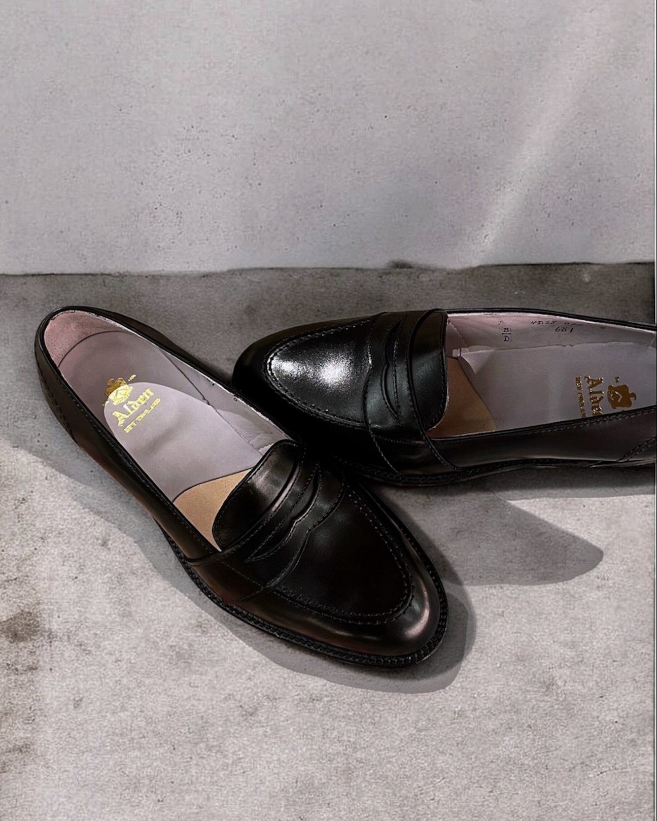 Alden 🇺🇸 ] Get to know the 681 full strap slip-on, a versatile