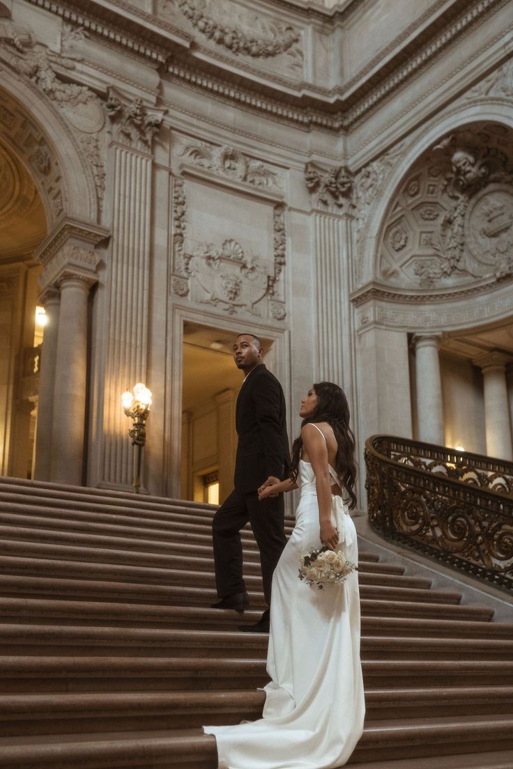 Who are some good photographers for a courthouse wedding in South