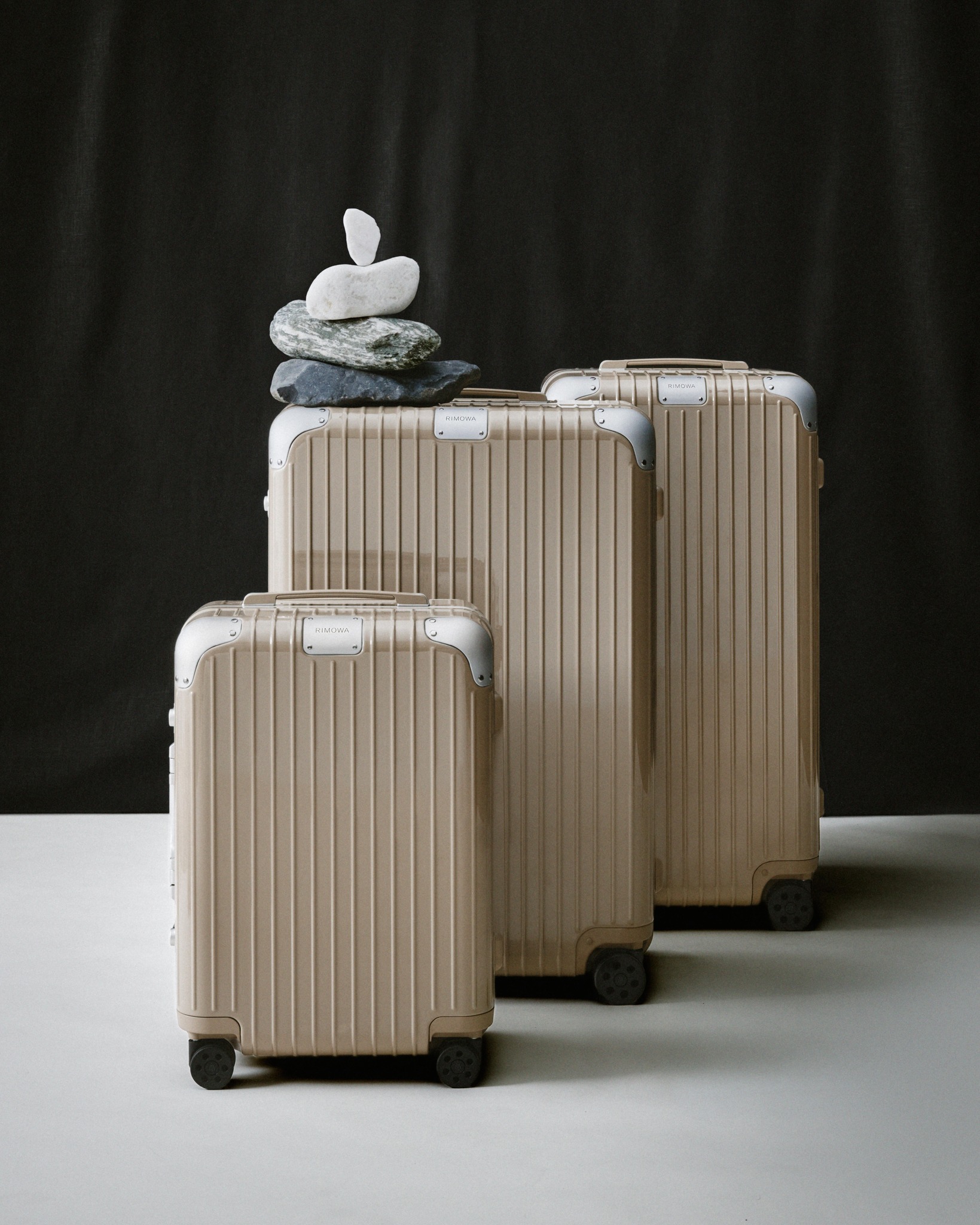 RIMOWA - RIMOWA & MONCLER The heart of the RIMOWA Topas Stealth is