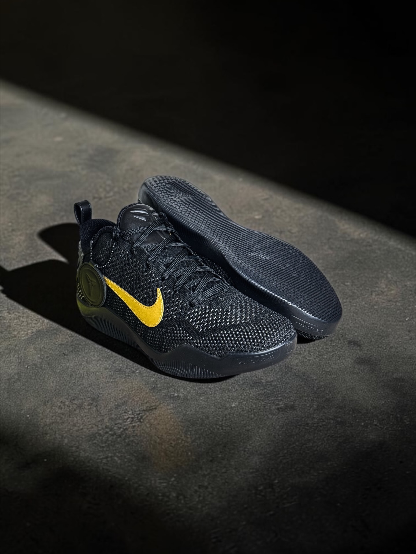 The Nike Kobe 11 Elite Pro in Black and Metallic Gold will be 