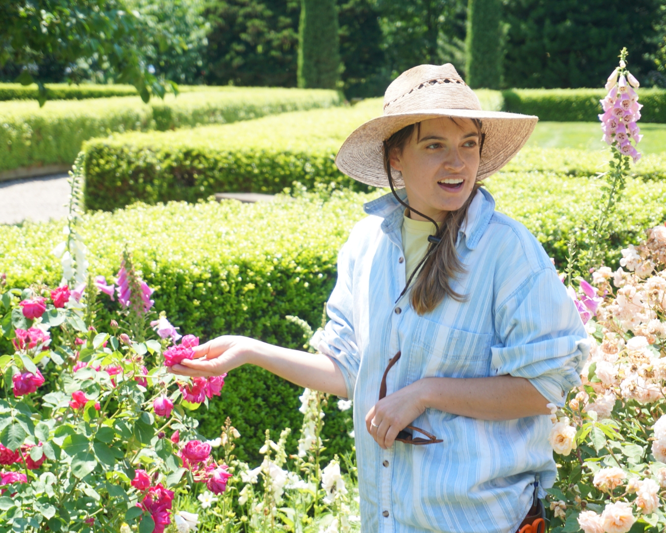 'This Week in the Garden' Tour at Andalusia