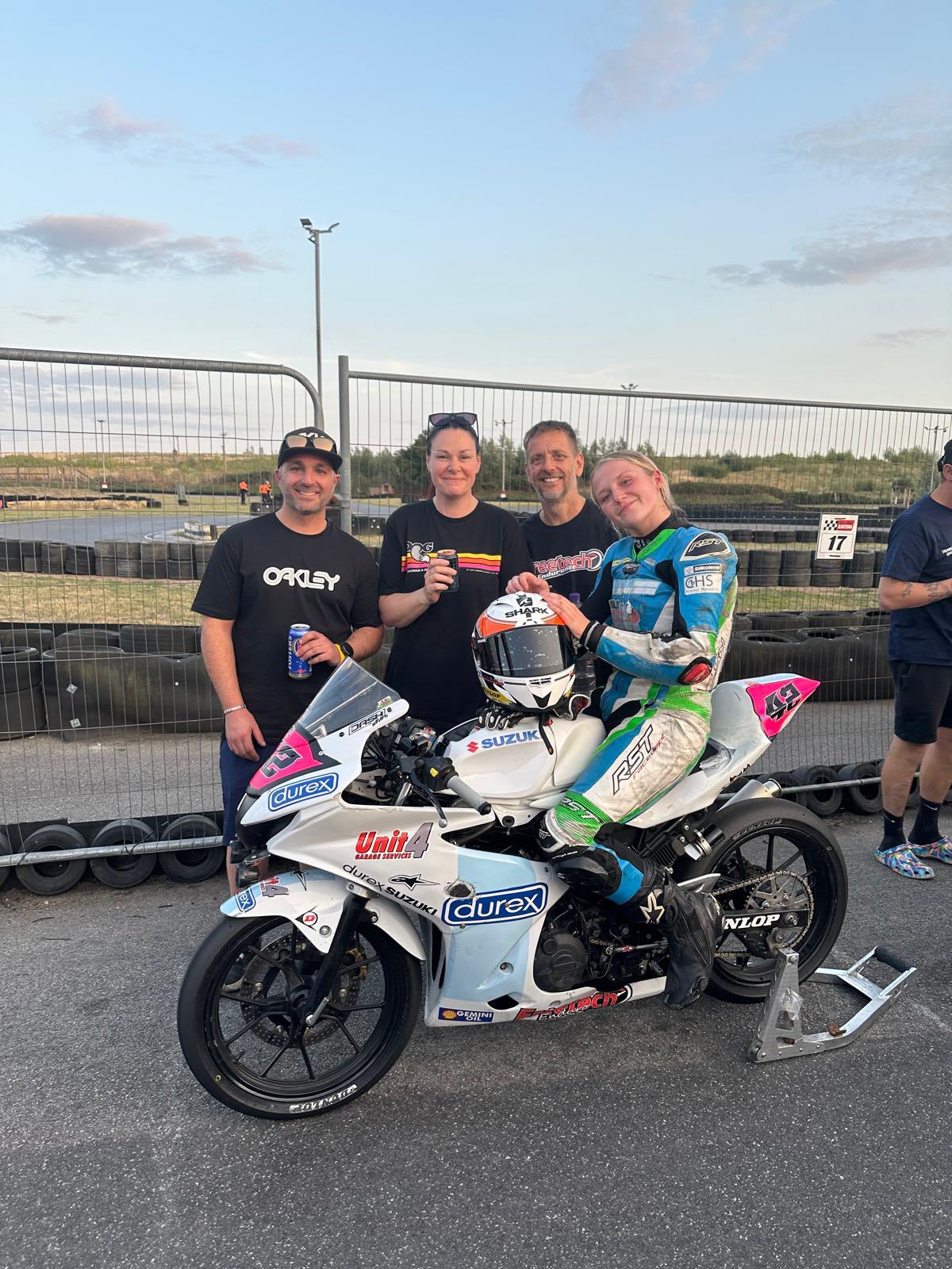 Scarlett Robinson Racing #4... - Scarlett Robinson Racing #4