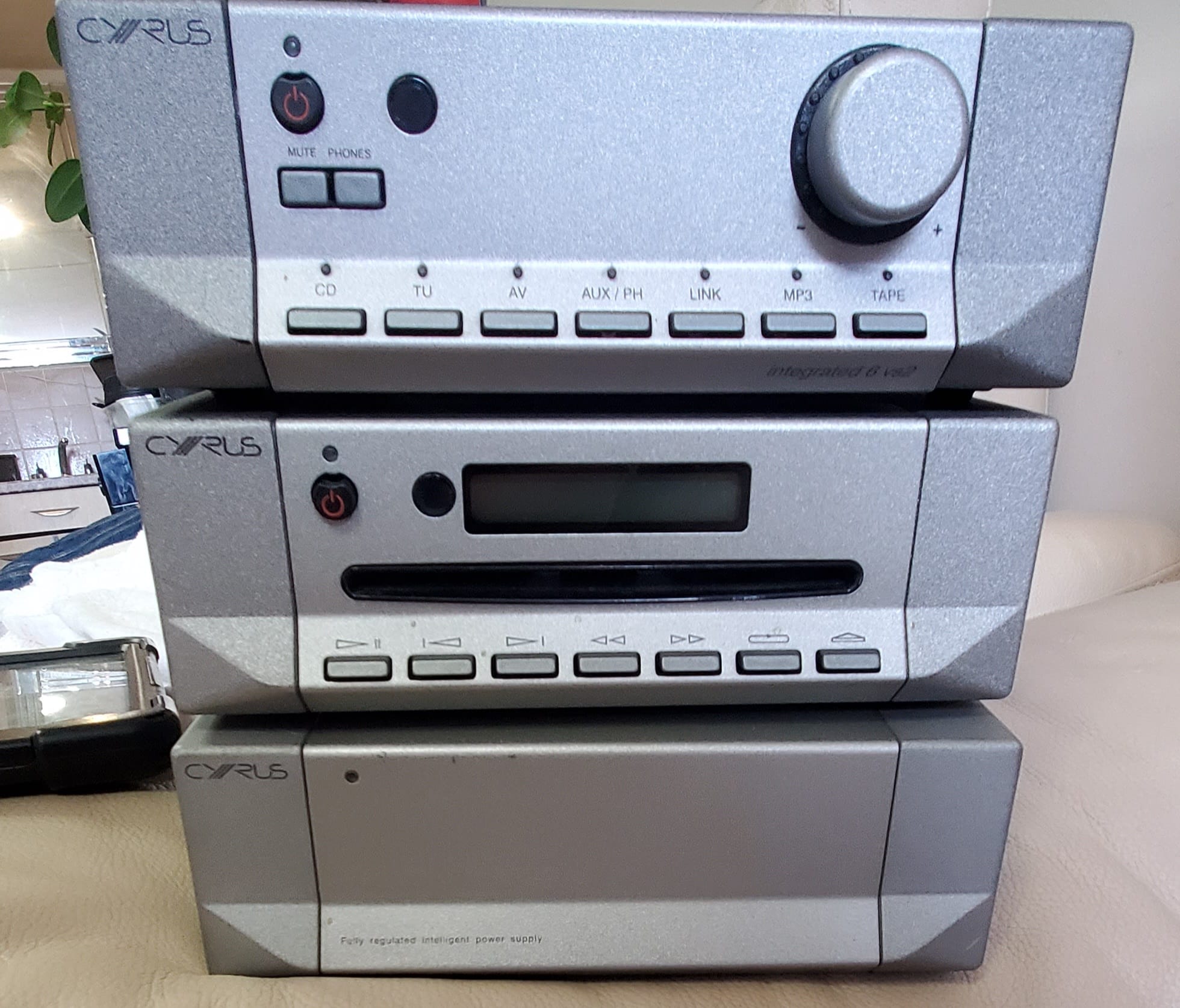 Mission Cyrus 2 amp and PSX external power supply review