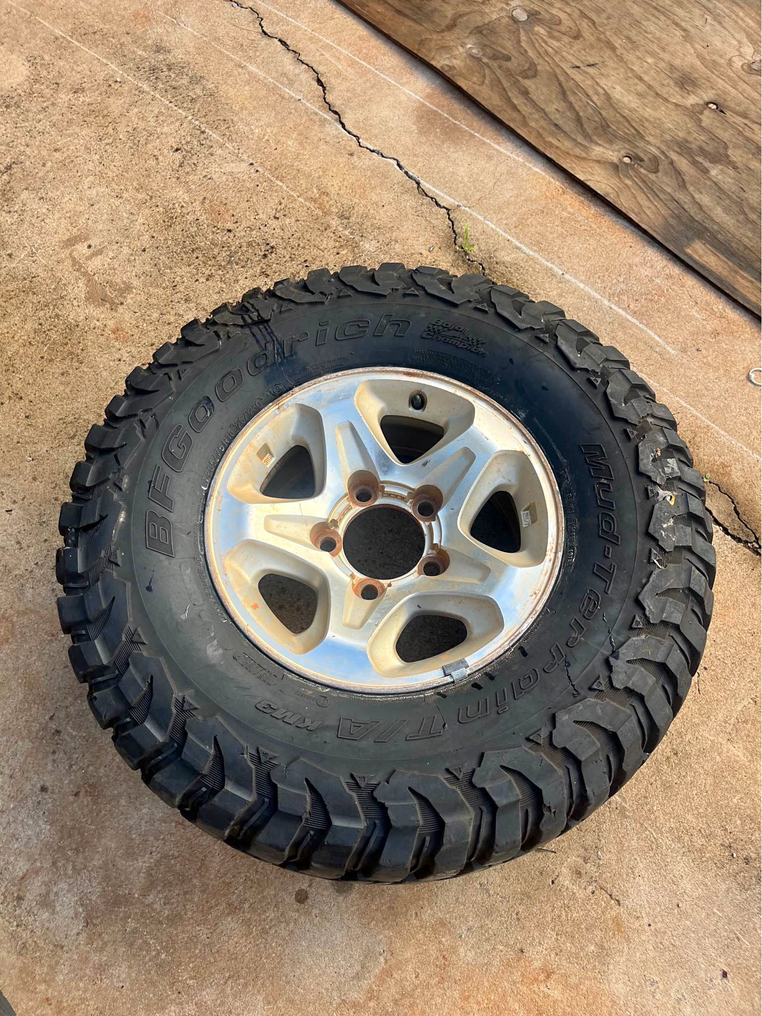 79/76 GXL rims and tyres - Car Wheels, Tires & Parts - Broome, Western ...