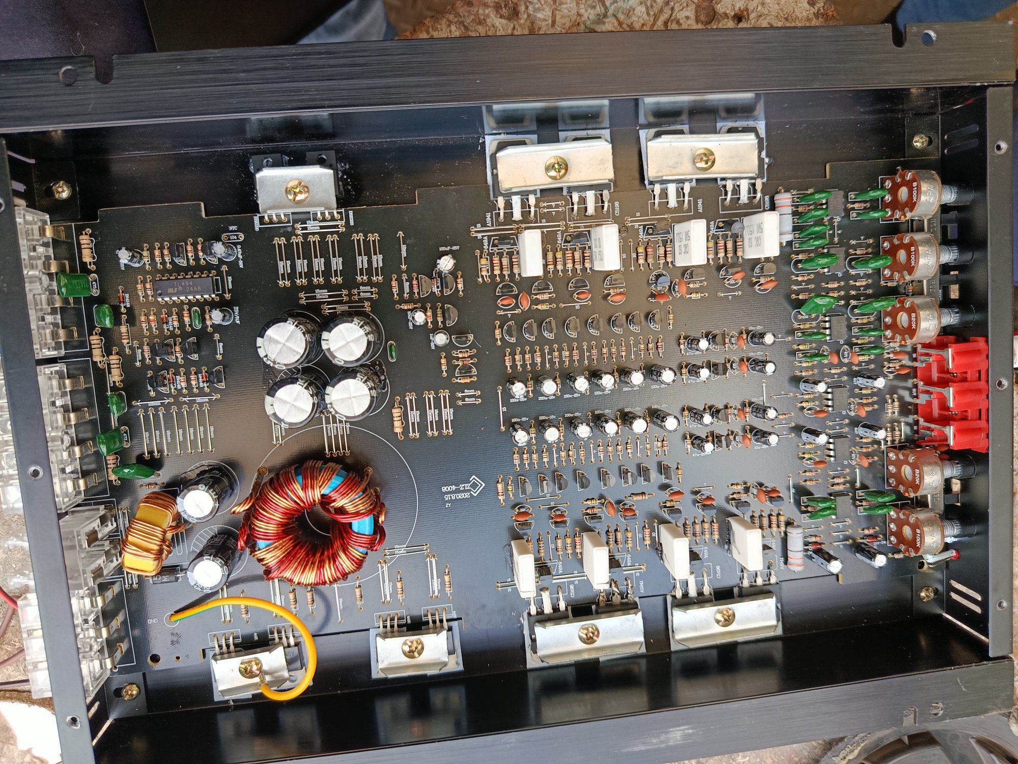 Kuerl 4ch amplifier 4500 LOCATION WANGIGE TOWN CALL 0793815326