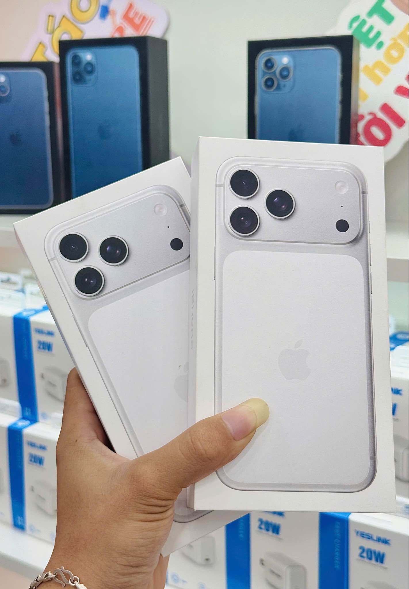Cộng Đồng iPhone Lock Đà Nẵng | Sáng 16 thì chiều 17 nhé😁😁😁 | Facebook