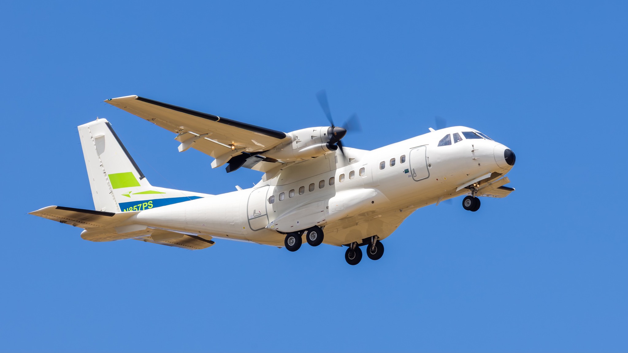 CASA CN-235 aircraft from Prescott Support visits Curacao