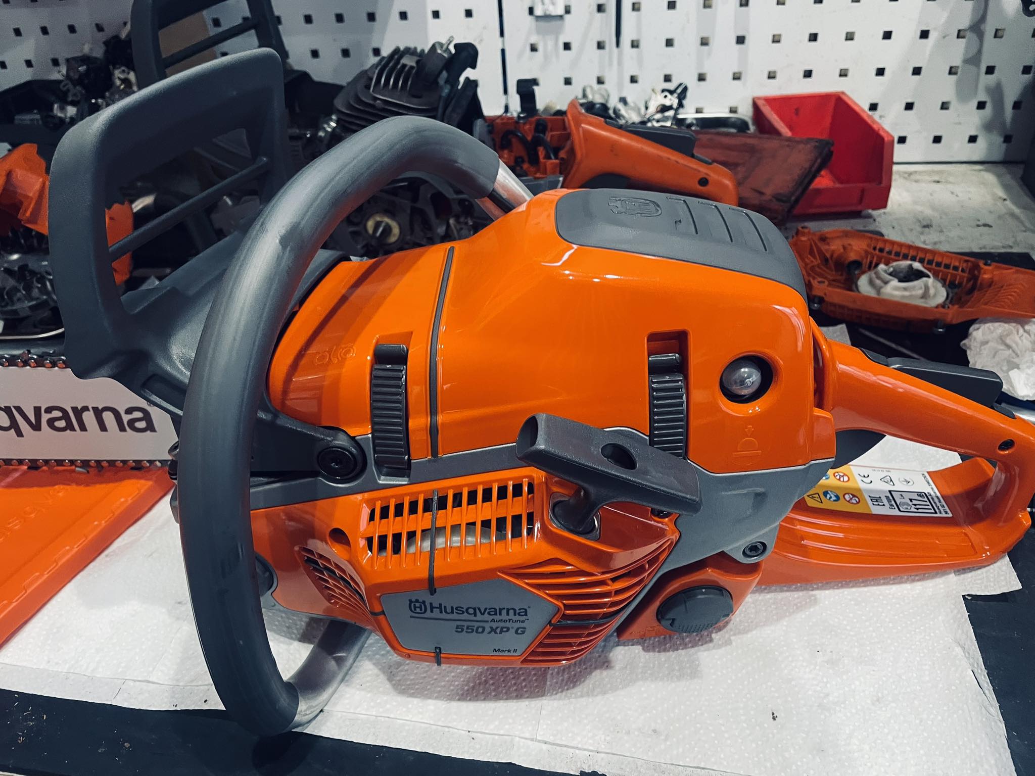 ハスクバーナチェンソー550XP-mark2のクランクケースショートブロック 