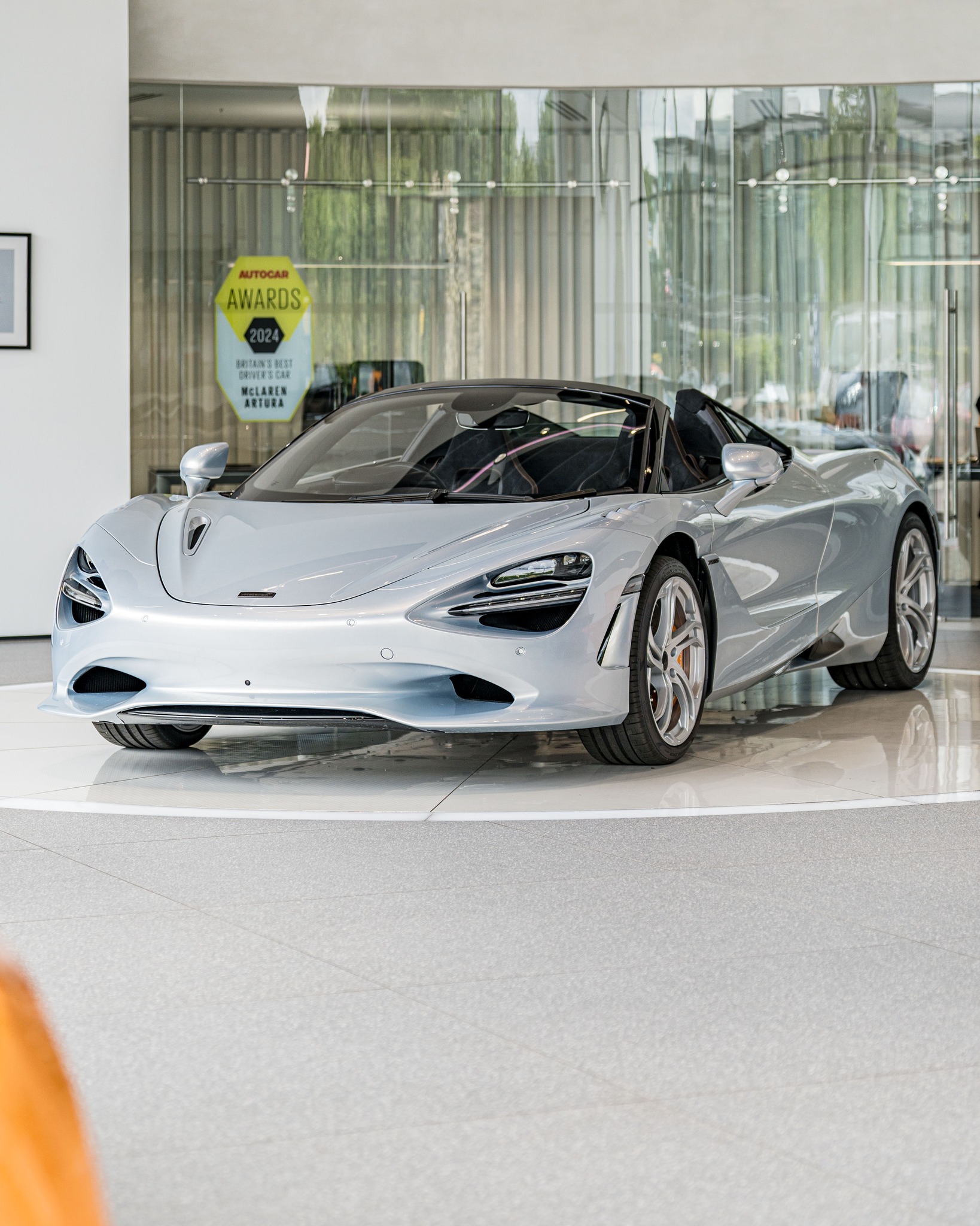Experience the McLaren 750S Spider with the roof down and every