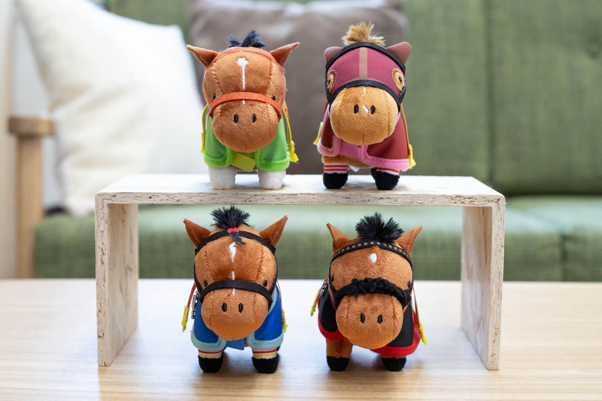 SK社サラブレッドコレクション5月本週新品 ぬいぐるみクリップ（趴馬髮