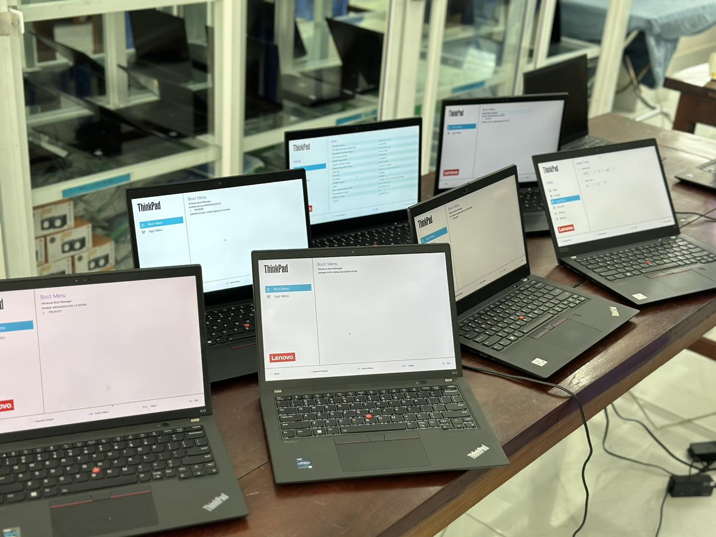 Business Laptop Lenovo Thinkpad X13-Gen3 CPU : Core i7-12thVpro