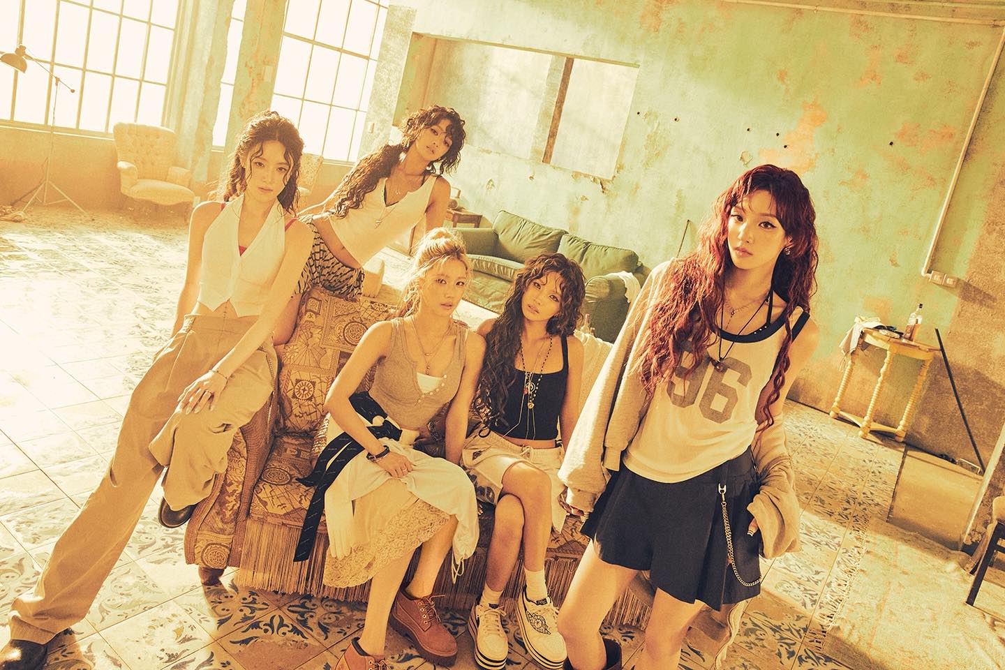 i-dle (아이들) 'Gimme Dat Love' Concept Image 1 9th Mini Album [We