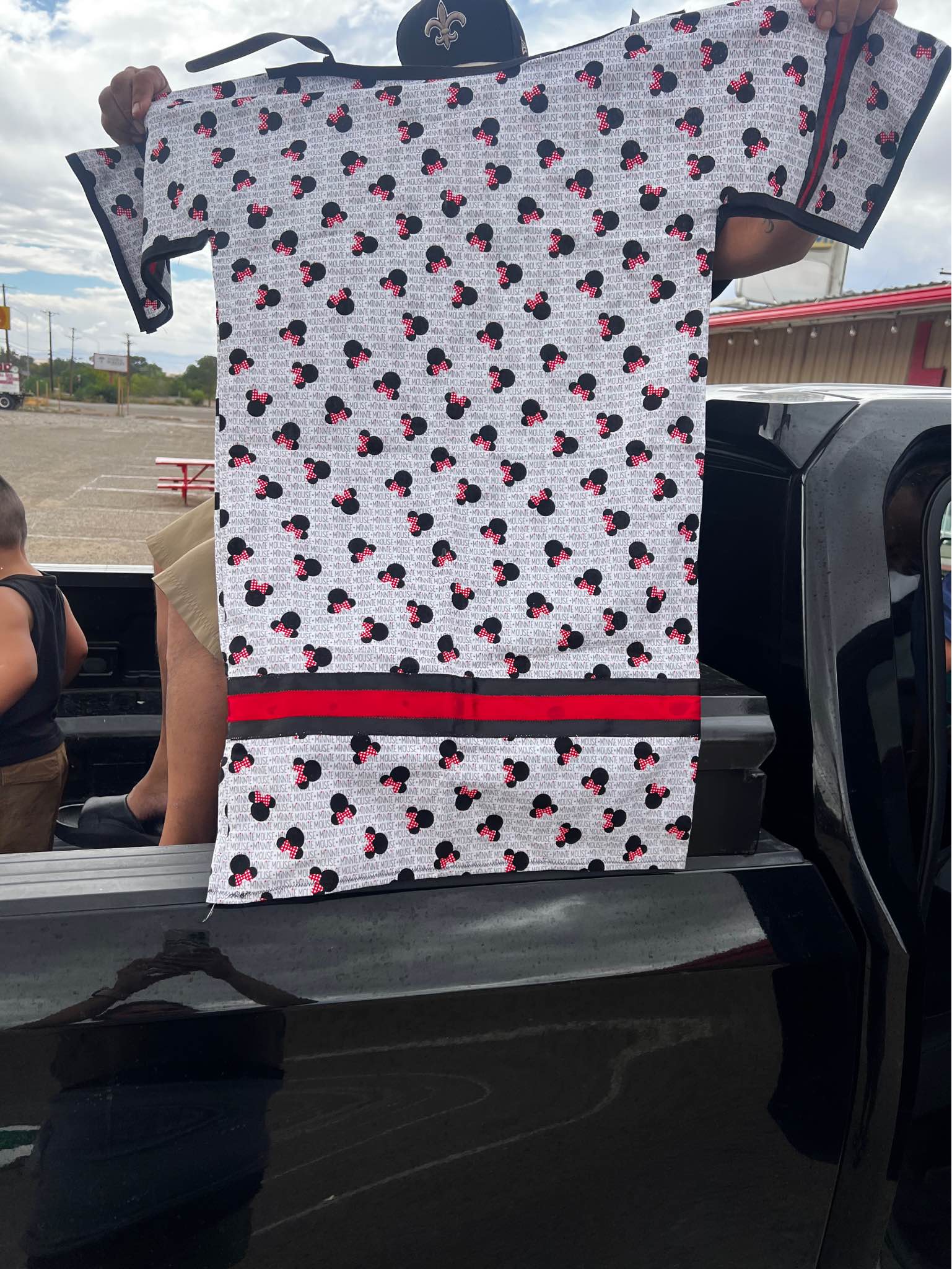 minnie mouse black and white dress Patterned with a repeating character print on a background. This short-sleeved garment has a red ribbon accent near the hem trim on the sleeves and neckline Chest:104 This file is not perfect for special occasions Josie Twinkling Open Back