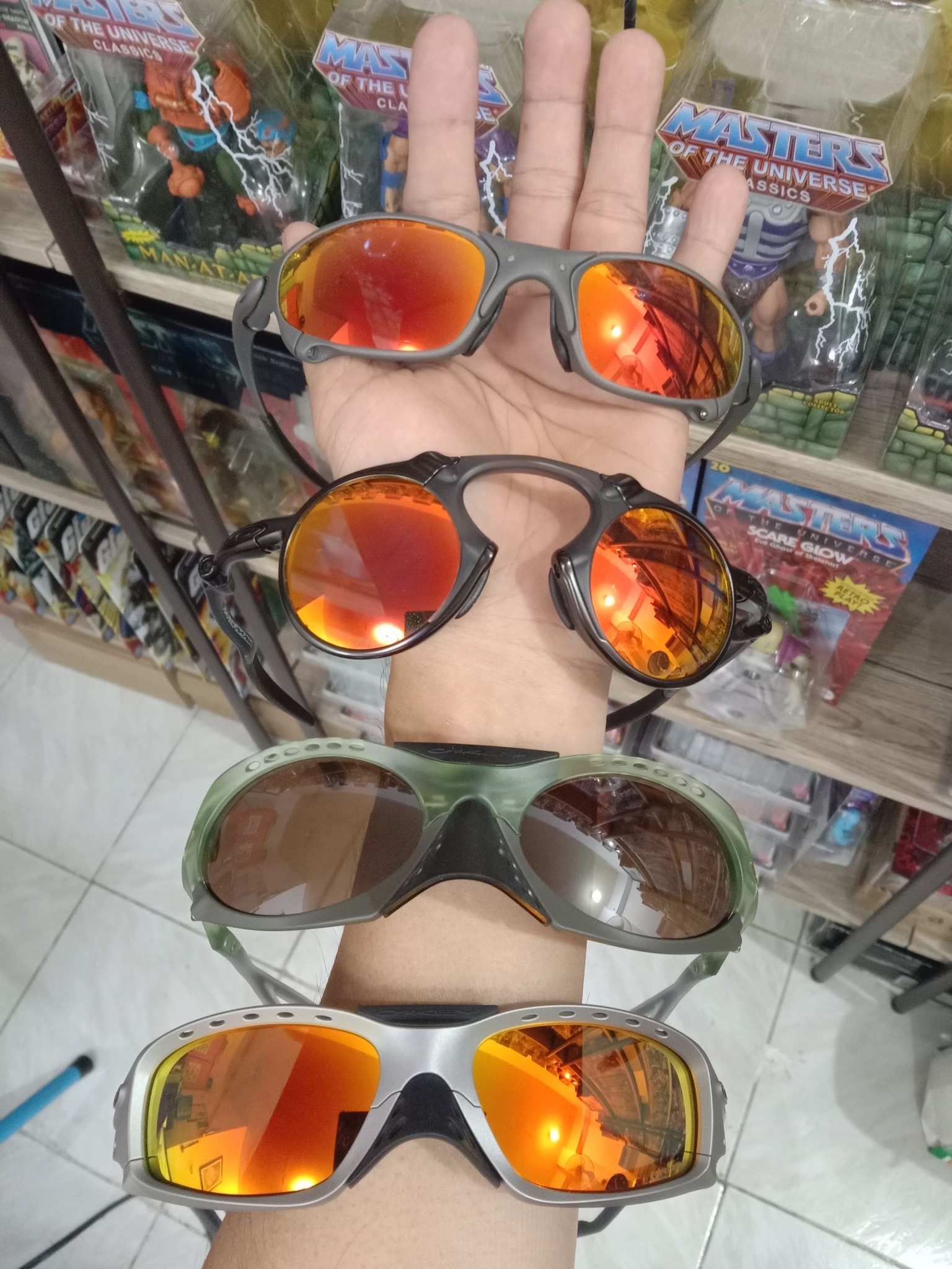 Oakley X-metal and iconic models collection