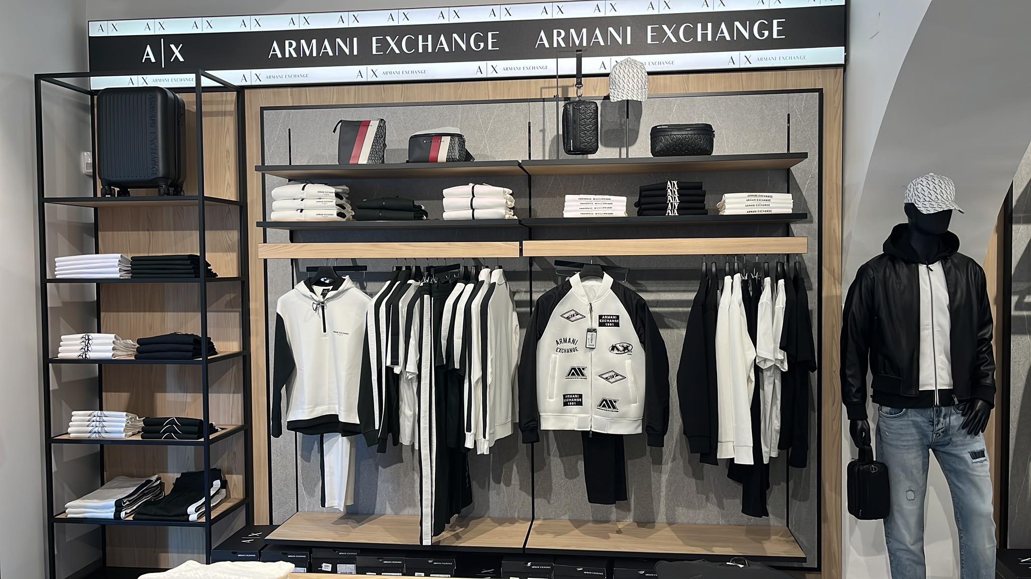 Centro Moda Jeans Abbigliamento Crotone | Crotone