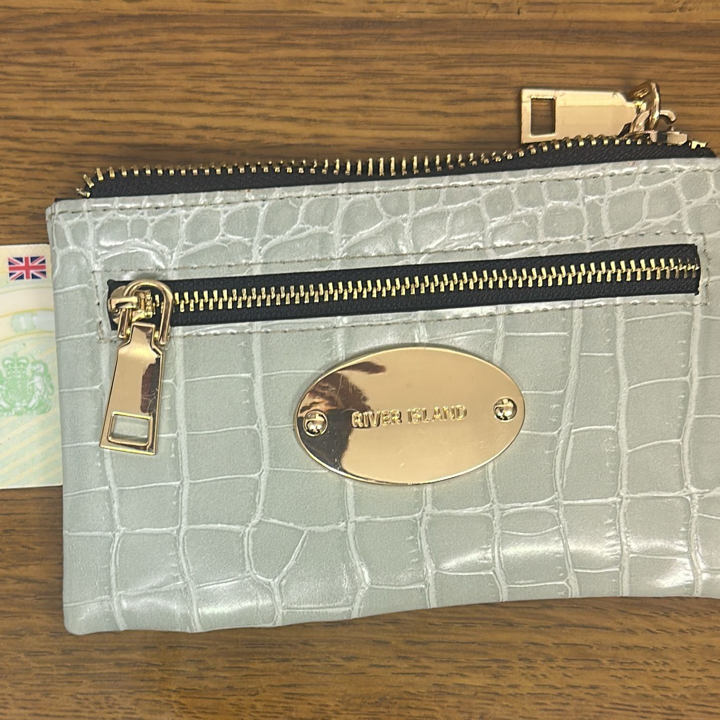 📣 FOUND. Can you help reunite this with its owner? Last week we