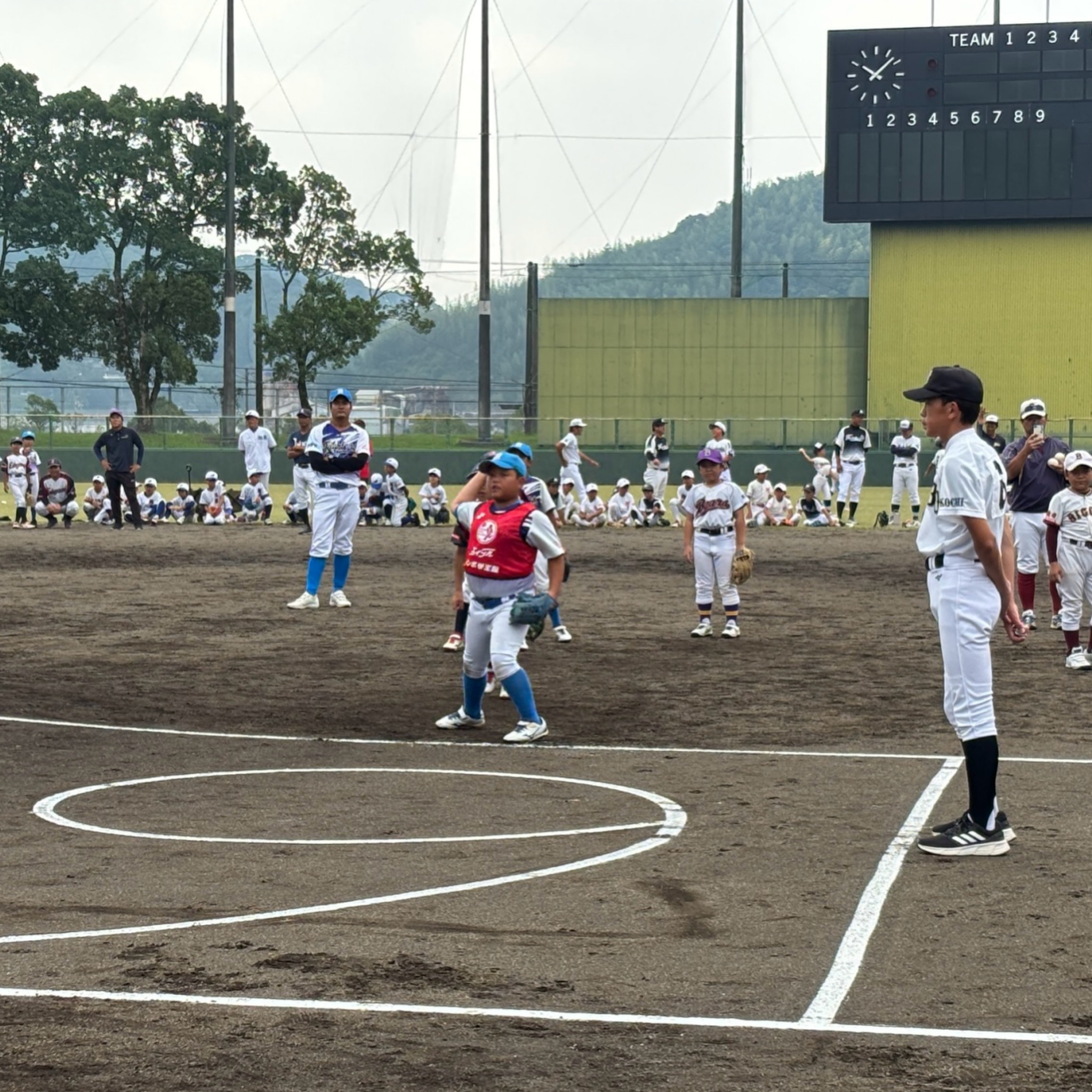 日本プロ野球選手会 - 千葉経済大学附属高校ユニフォーム