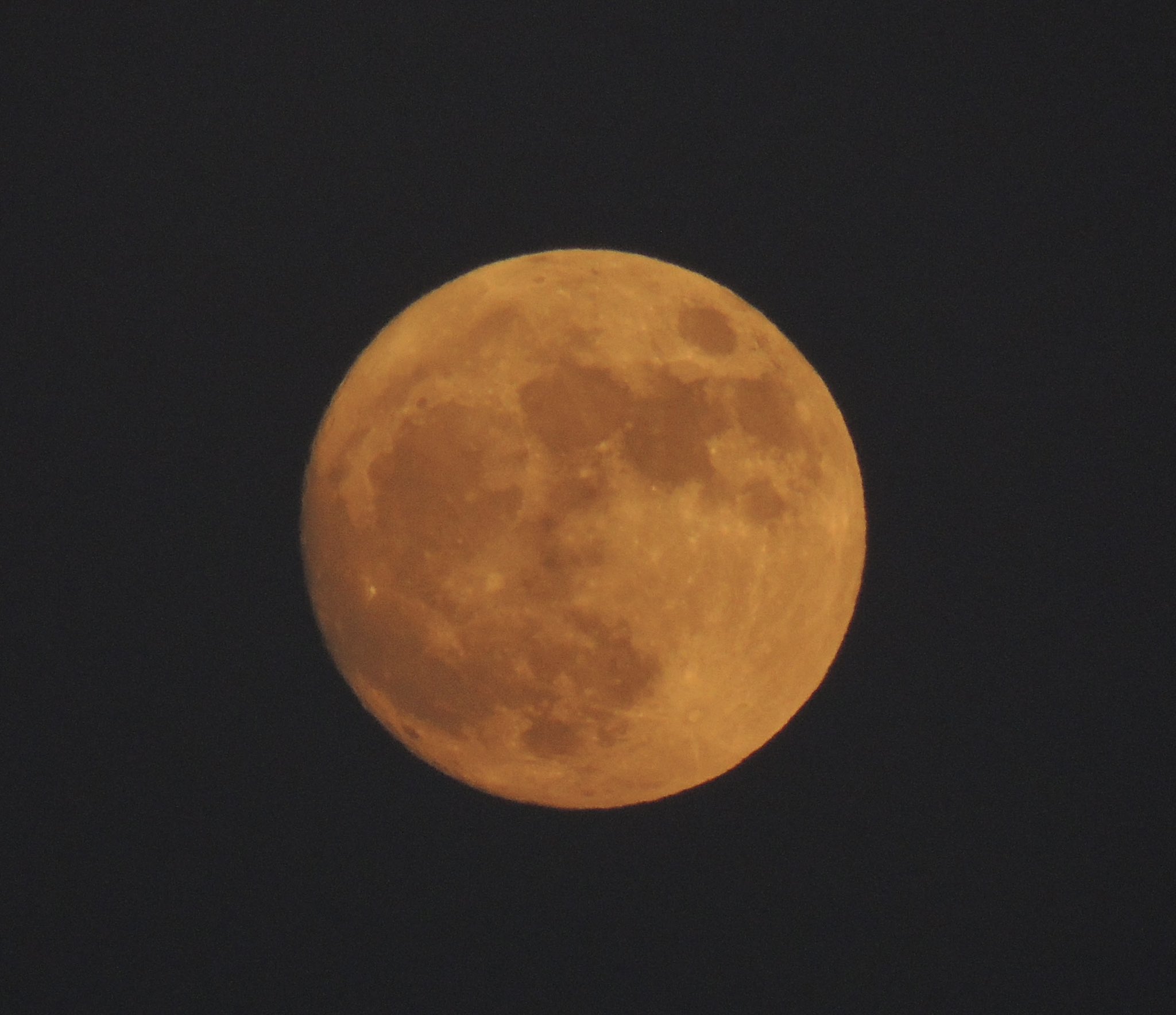 Here's the full strawberry moon rising over Central Illinois