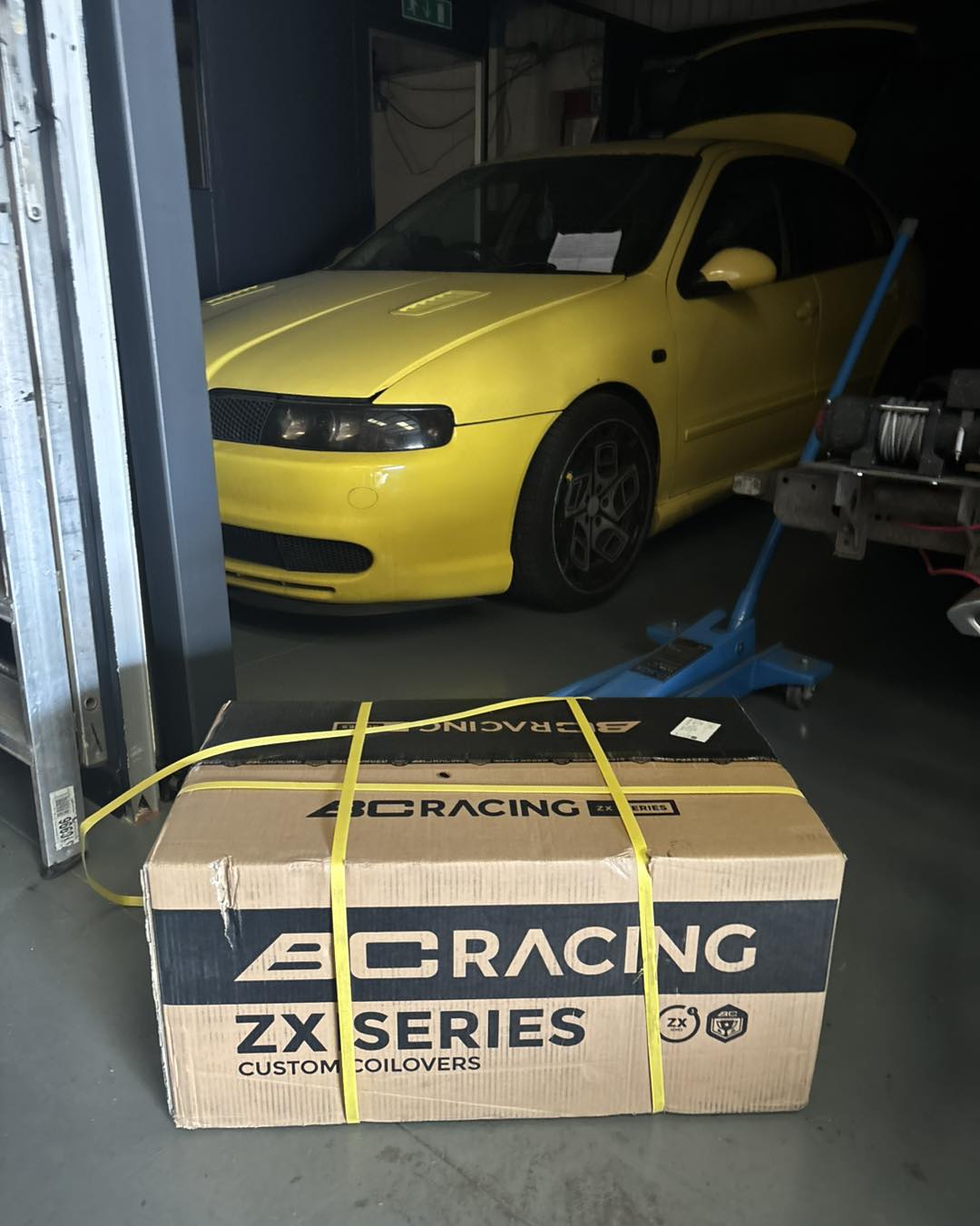 色々 Another day another set of BC Racing UK coilovers going on! I've